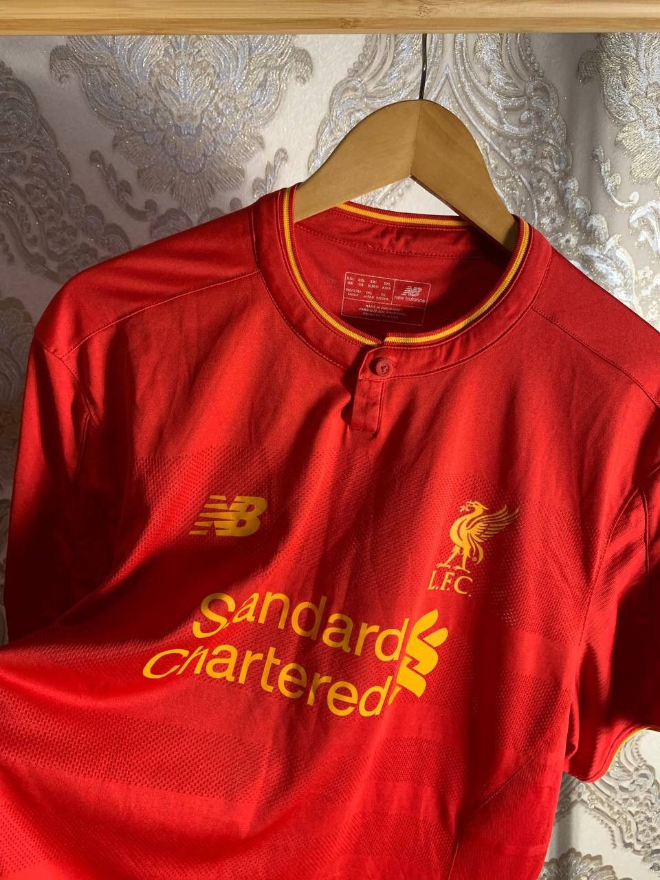 New Balance × Vintage VERY RARE NEW BALANCE FC LIVERPOOL ENGLAND SOCCER JERSEY Y2K Size US XXL / EU 58 / 5 - 6 Thumbnail