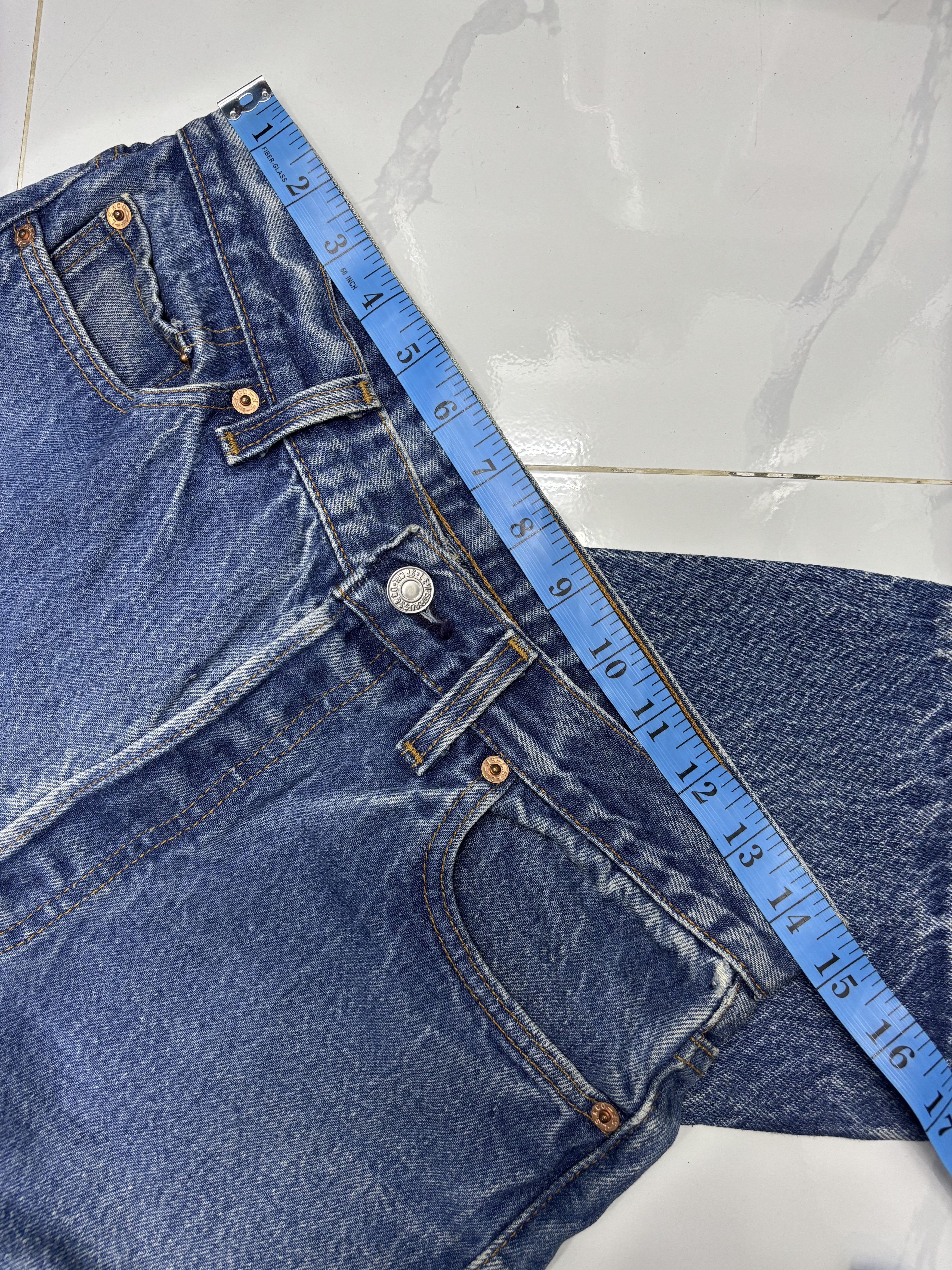 Levi's 💥VINTAGE LEVIS 501xx MADE IN USA DISTRESS DENIM JEANS Size US 29 - 14 Thumbnail