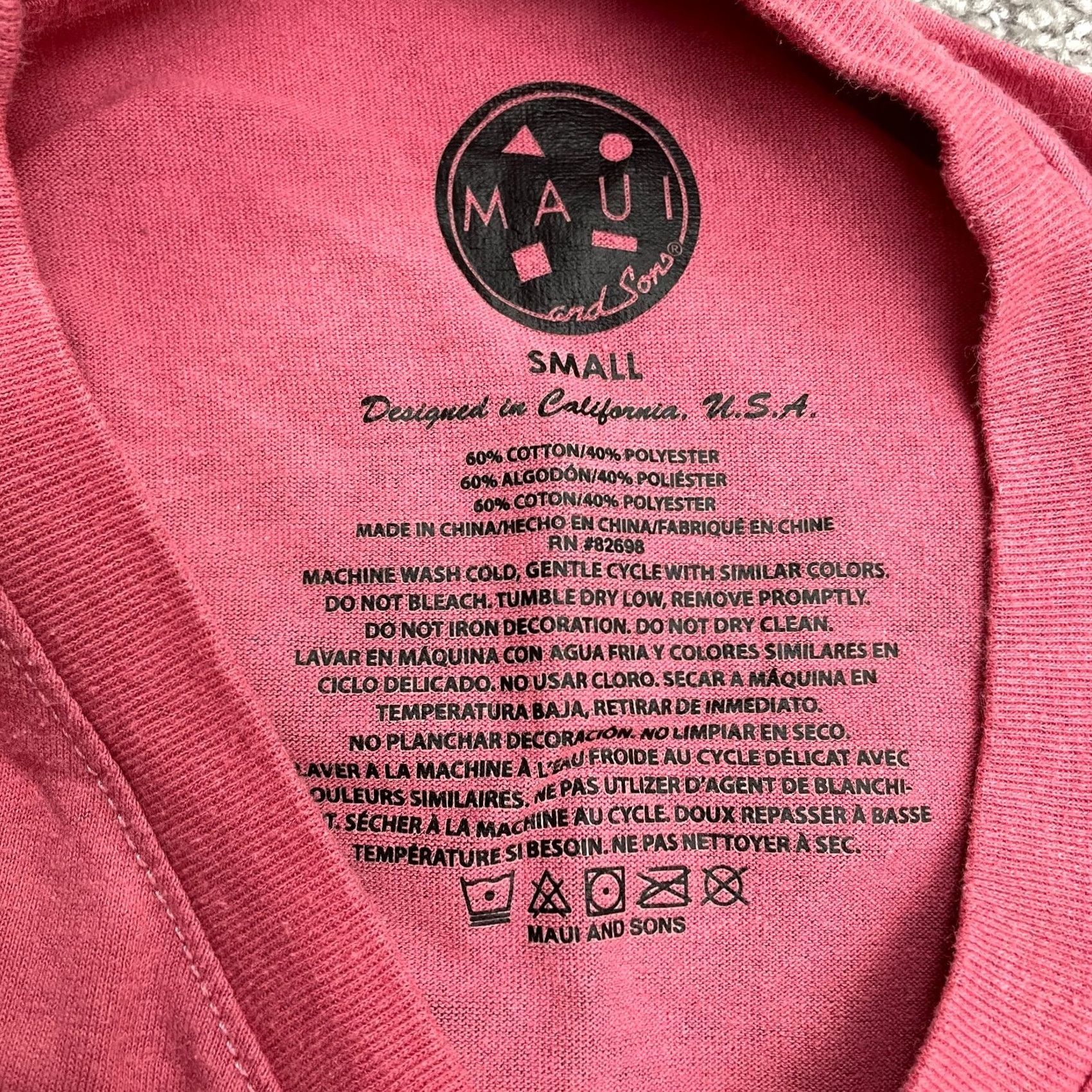 Pinko Maui and Sons T-Shirt Mens Small Pink Crew Neck Short Sleeve Graphic 90s Vintage Tee Size US S / EU 44-46 / 1 - 6 Thumbnail