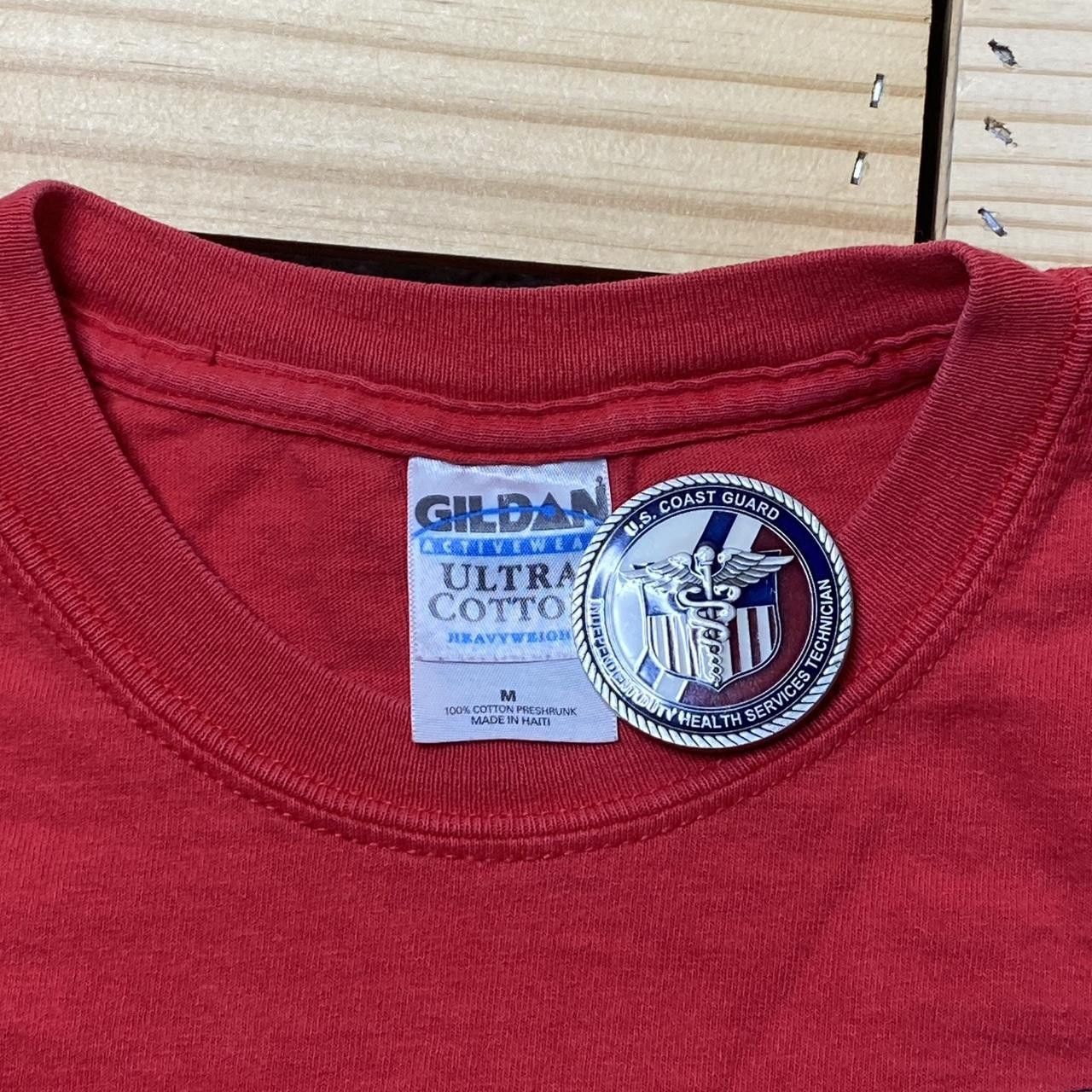 Gildan Vintage Big Kahunas Destin, FL Red Surf Tee Size Medium Size US M / EU 48-50 / 2 - 4 Thumbnail