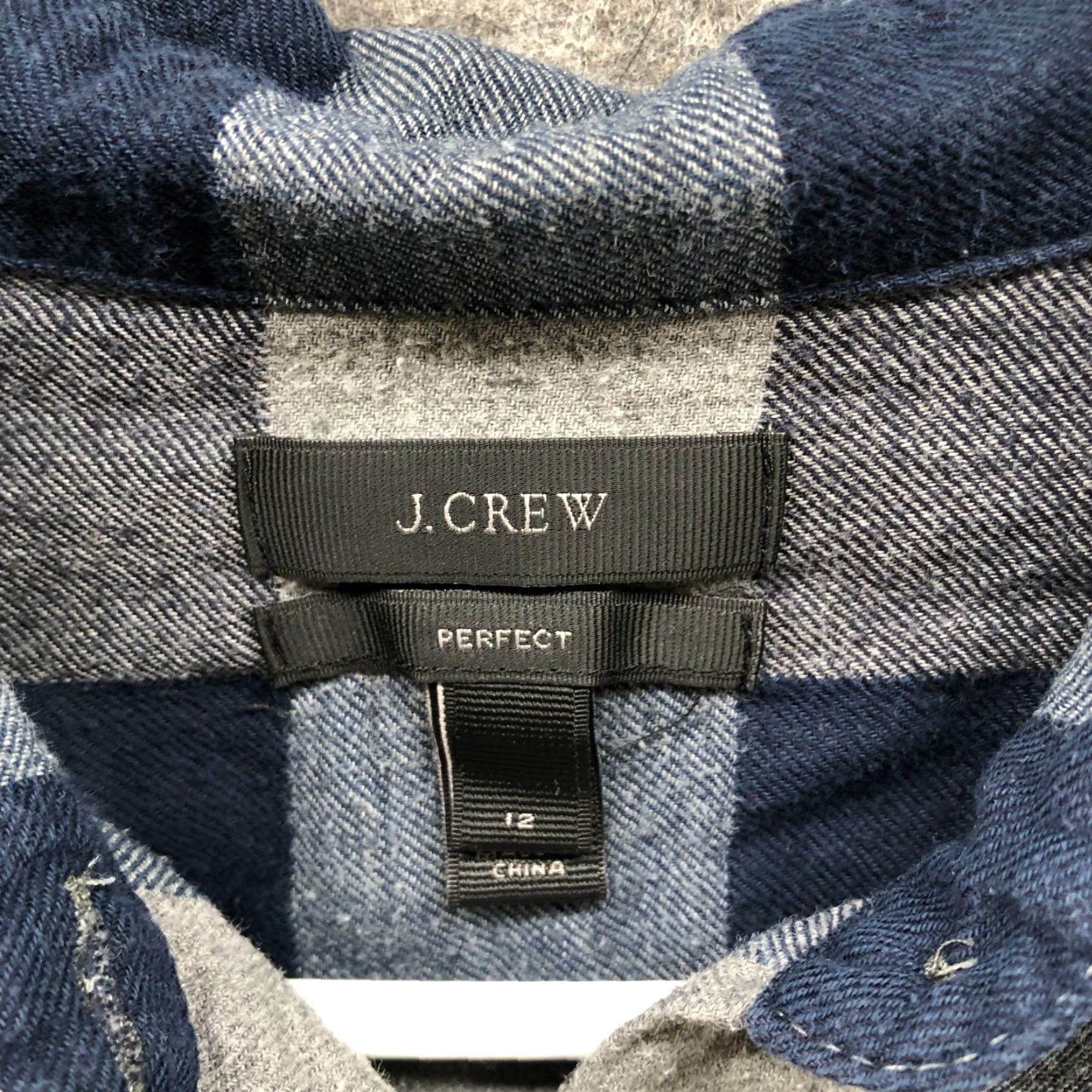 J.Crew J. Crew Shirt Womens 12 Navy Blue Plaid Flannel Stretch Long Sleeve Casual Shirt Size XL / US 12-14 / IT 48-50 - 5 Thumbnail