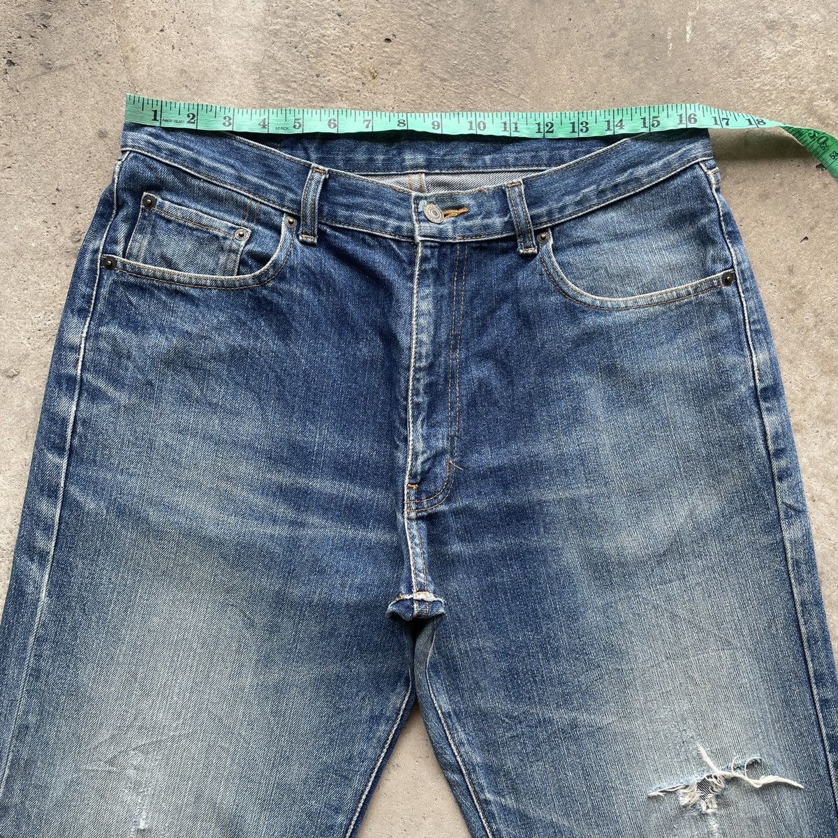 Japanese Brand × Jean W33 Vintage Japanese Distressed Baggy Jean Faded Denim Pants Size US 33 - 5 Thumbnail