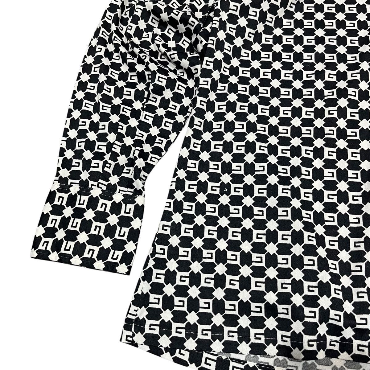 Givenchy 90s Givenchy For Chesa Shirt Monochrome Geometric Logo Size US L / EU 52-54 / 3 - 4 Thumbnail