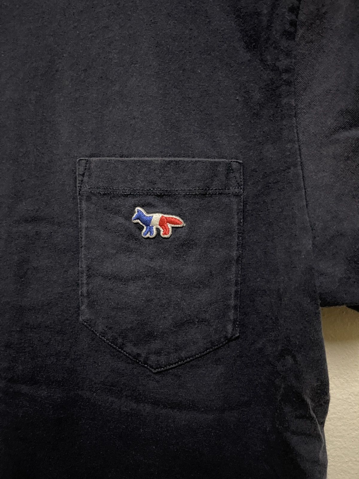 Maison Kitsune Maison Kitsune Pocket T Shirt Size US M / EU 48-50 / 2 - 5 Thumbnail