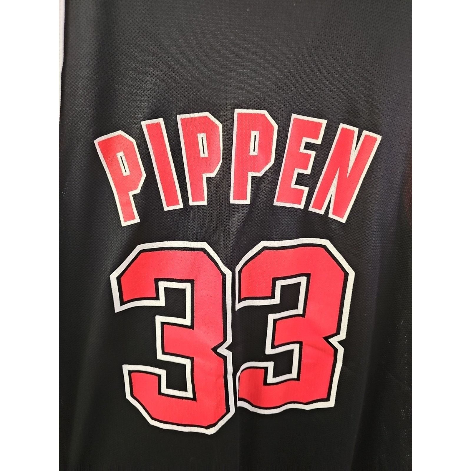 Champion Champion #33 Scottie Pippen Chicago Bulls Jersey Mens 44 USA Size US L / EU 52-54 / 3 - 7 Thumbnail