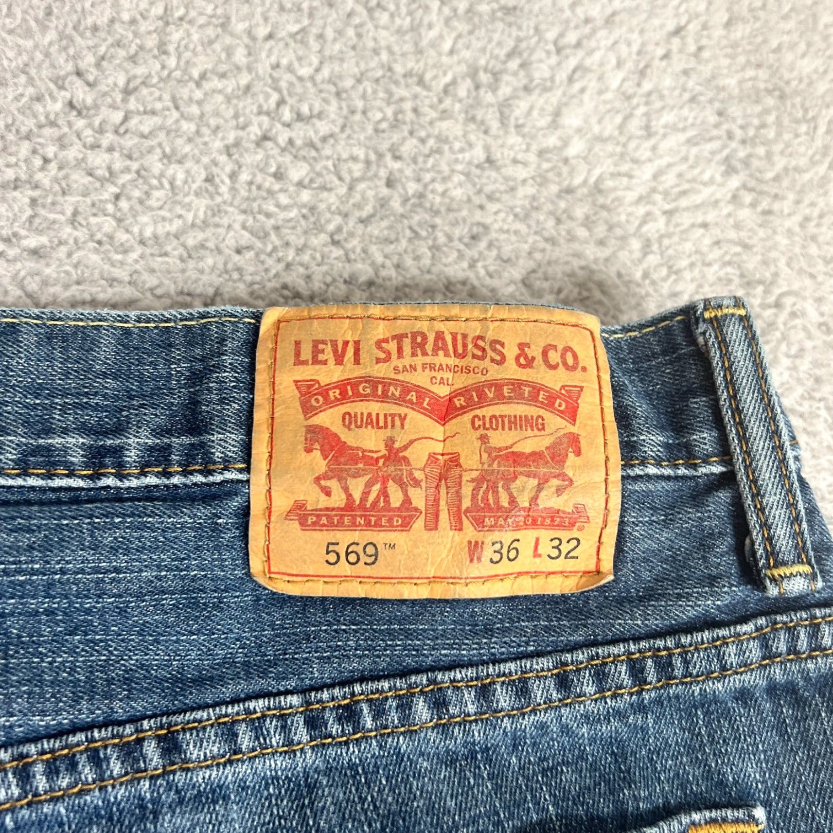 Levi's VINTAGE Levi's 569 Baggy Jeans Men's 38x30 Relaxed Fit Dark Blue Denim Wide-Leg Pants Size US 38 / EU 54 - 7 Thumbnail