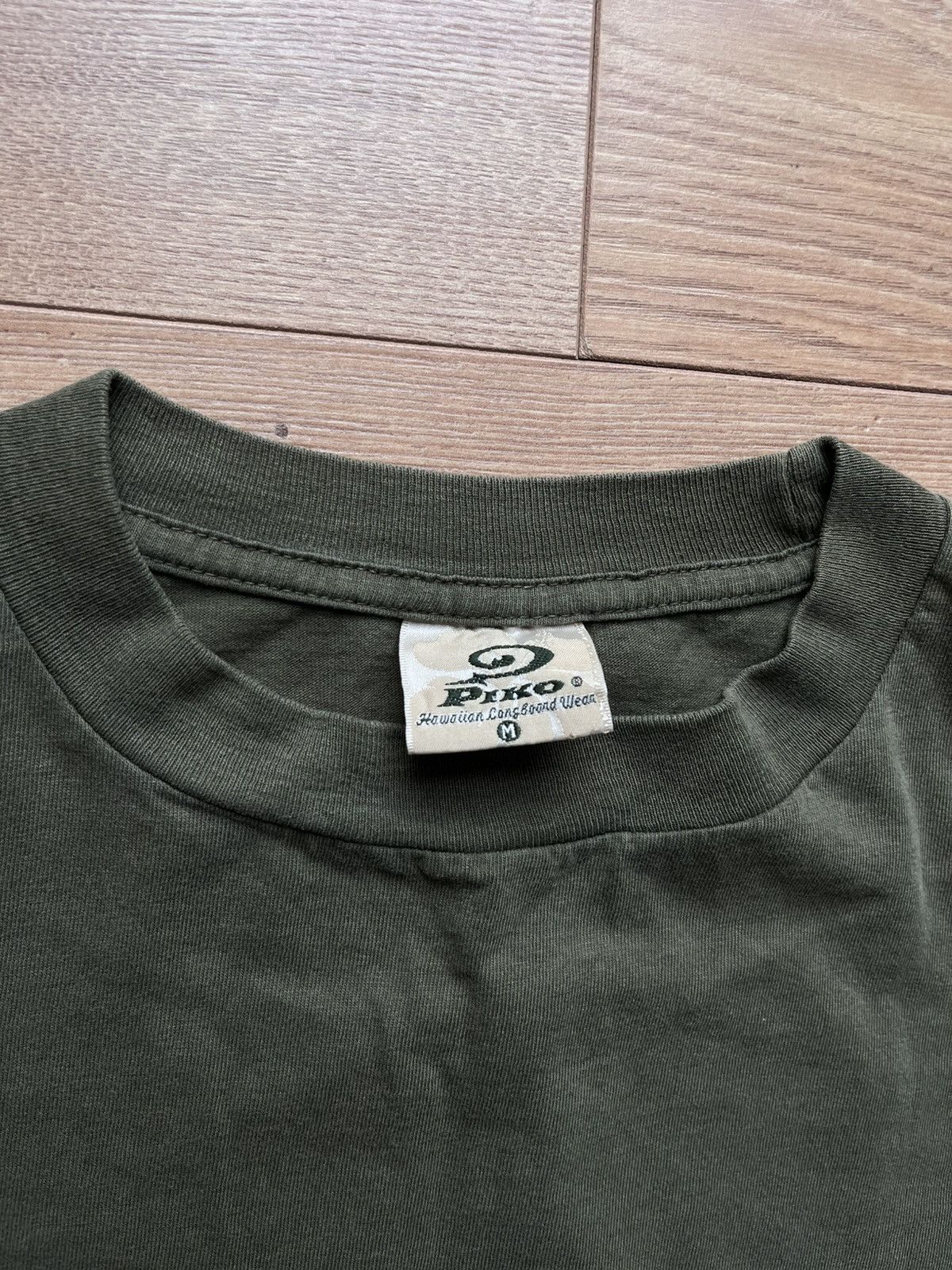Japanese Brand 90’s PIKO HAWAIIAN LONGBOARD WEAR RETRO SURF TEE BIG LOGO Size US M / EU 48-50 / 2 - 4 Thumbnail