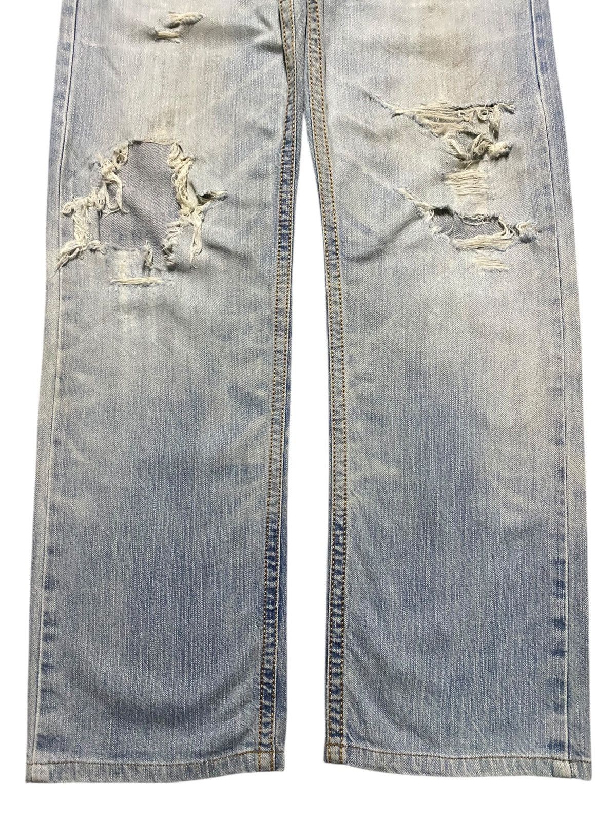 Edwin Vintage Edwin Light Wash Ripped Loose Jeans Size US 32 / EU 48 - 5 Thumbnail