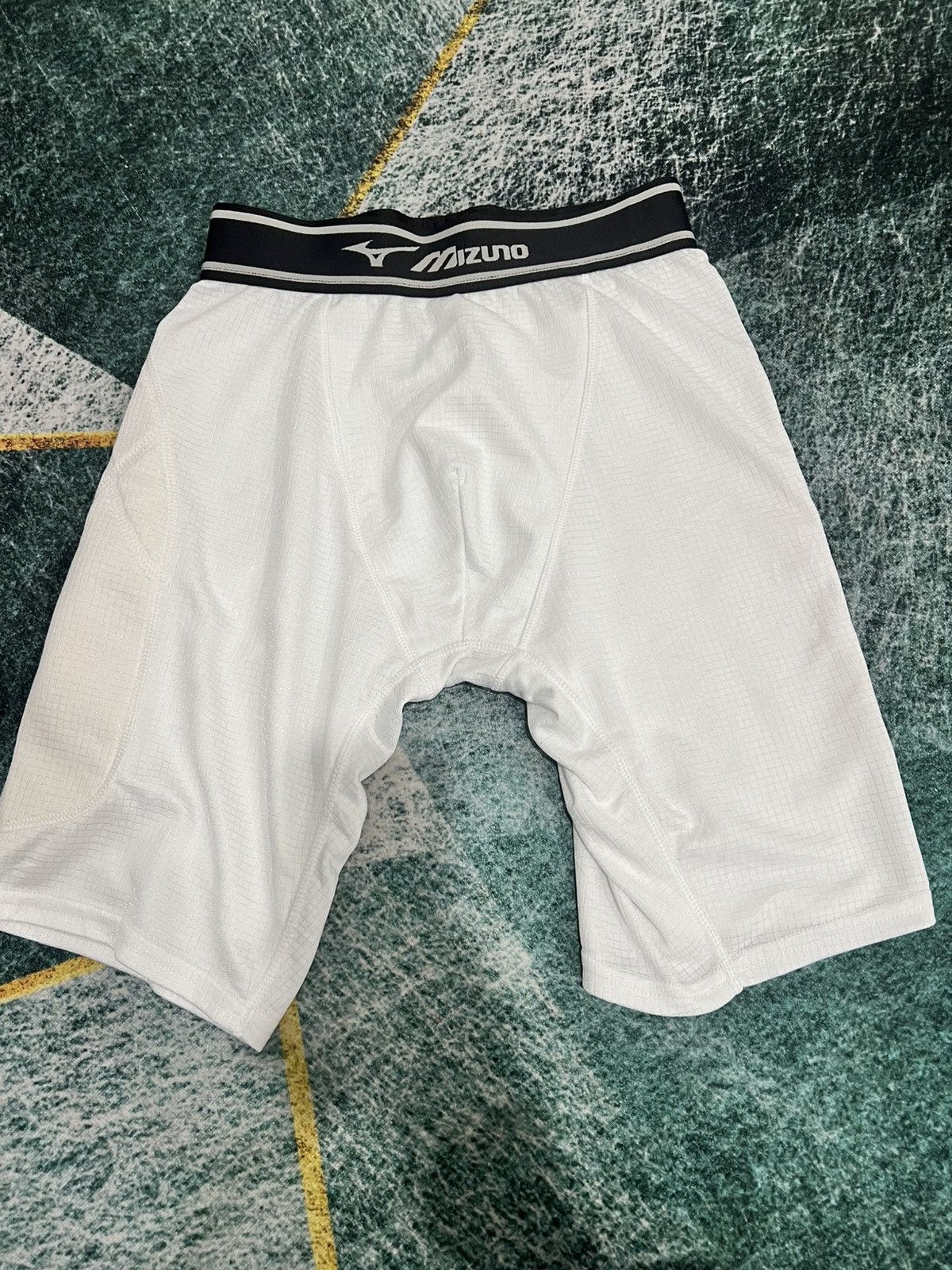 Mizuno × Sports Specialties vintage mizuno sport boxer padding Size 30 - 1 Thumbnail