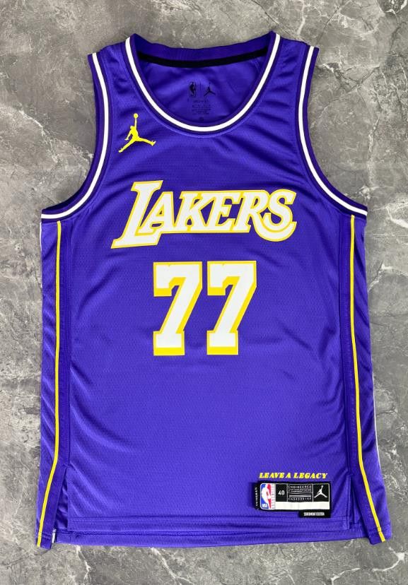 NBA Los Angeles Lakers #77 Luka Dončić Jersey Size US M / EU 48-50 / 2 - 2 Thumbnail