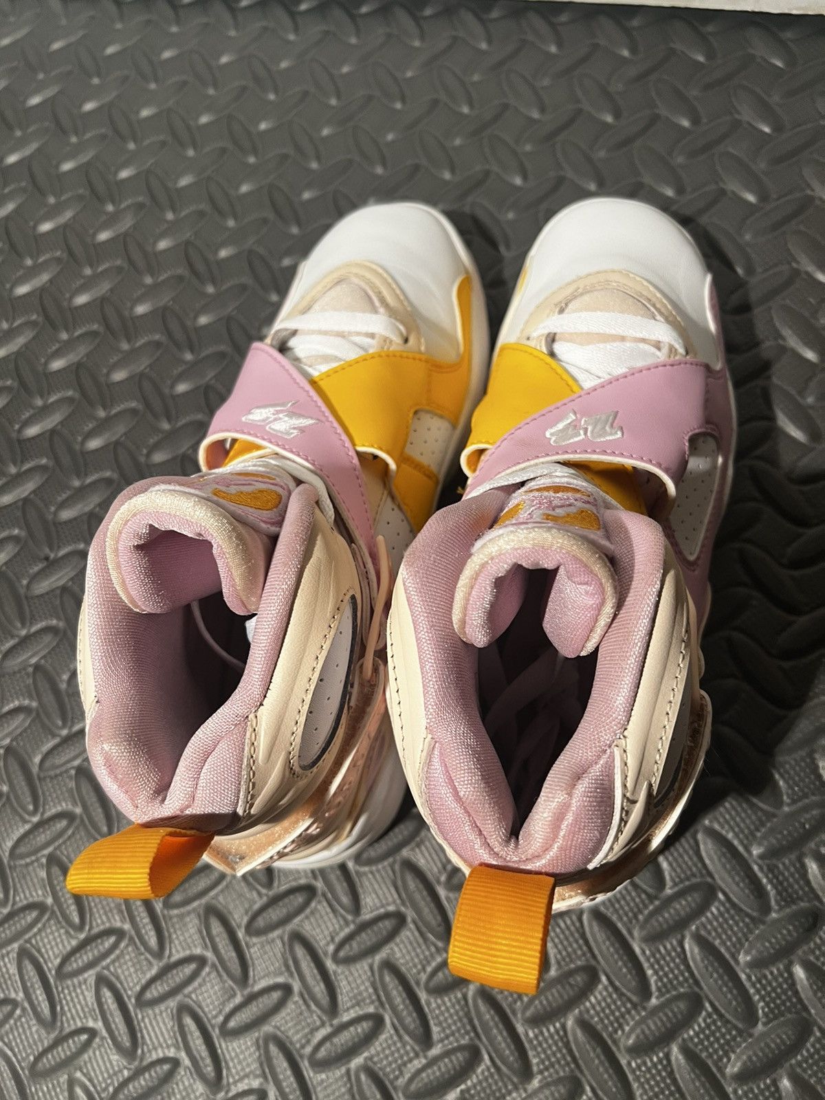 Jordan Brand CLEAN Air Jordan 8 Retro Arctic Pink size 7.5 Womens Shoes Size US 7.5 / IT 37.5 - 4 Thumbnail