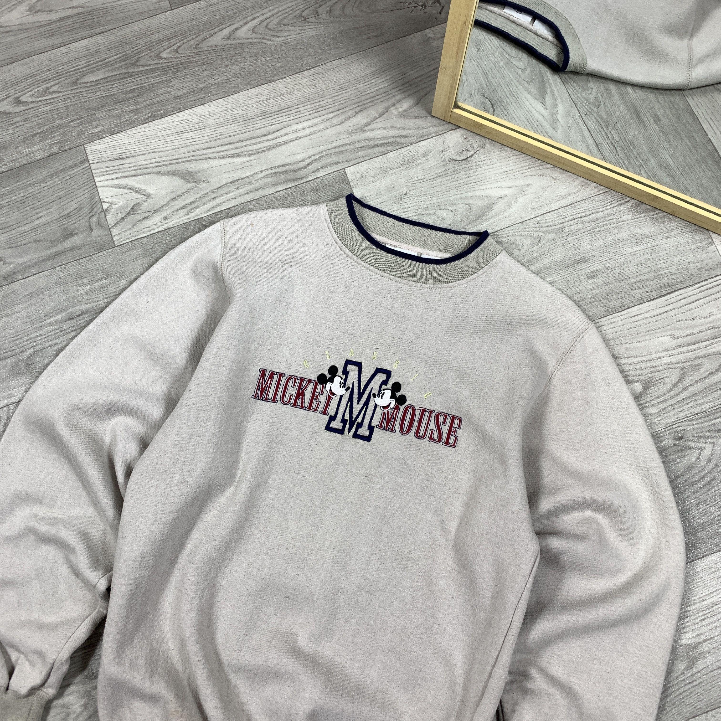 Mickey & Co. Vintage Mickey Mouse Disney 90s Beige Embroidered Sweatshirt Size US M / EU 48-50 / 2 - 3 Thumbnail