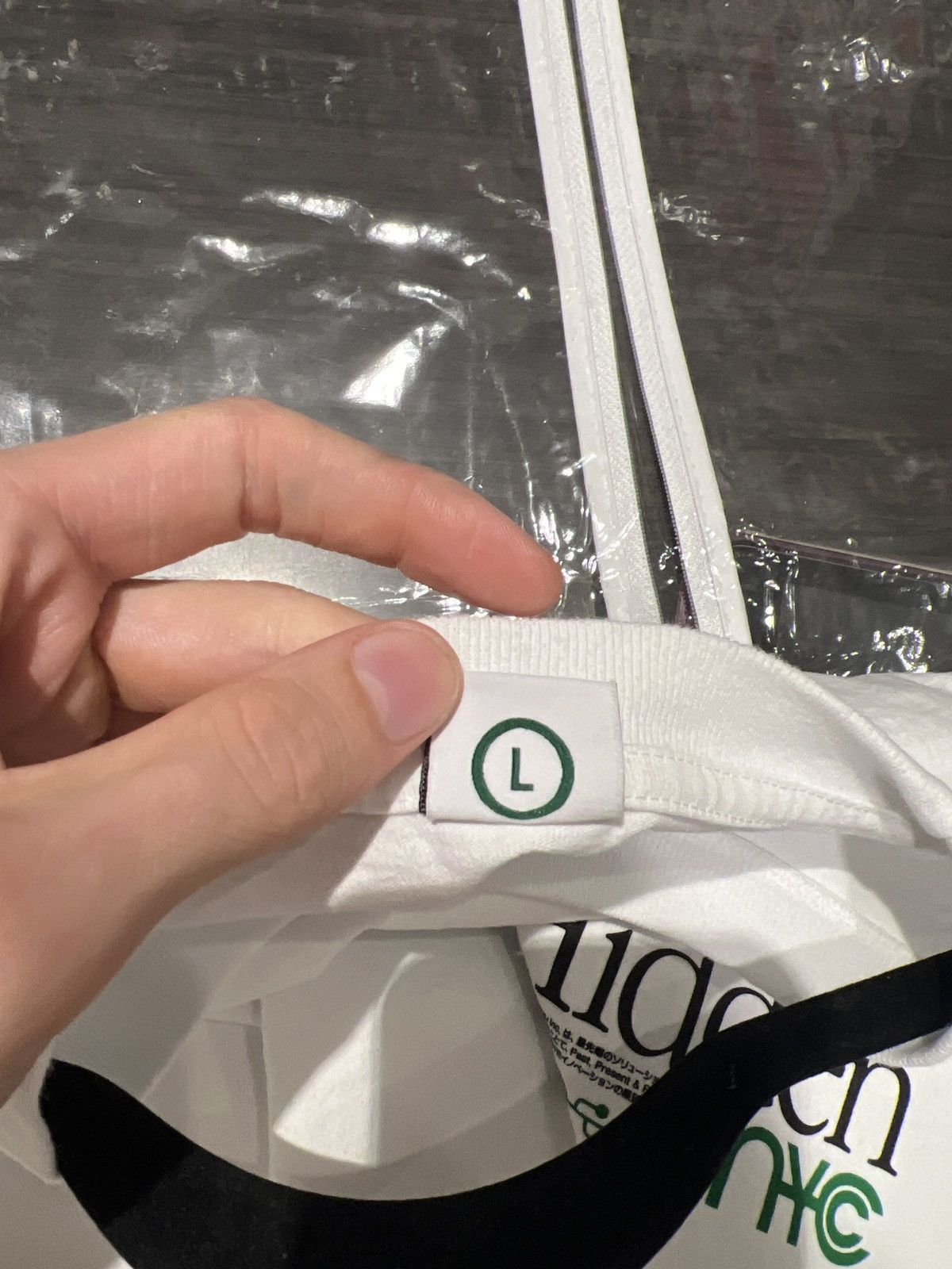 HIDDEN Hidden New World Shirt White Size US L / EU 52-54 / 3 - 4 Thumbnail