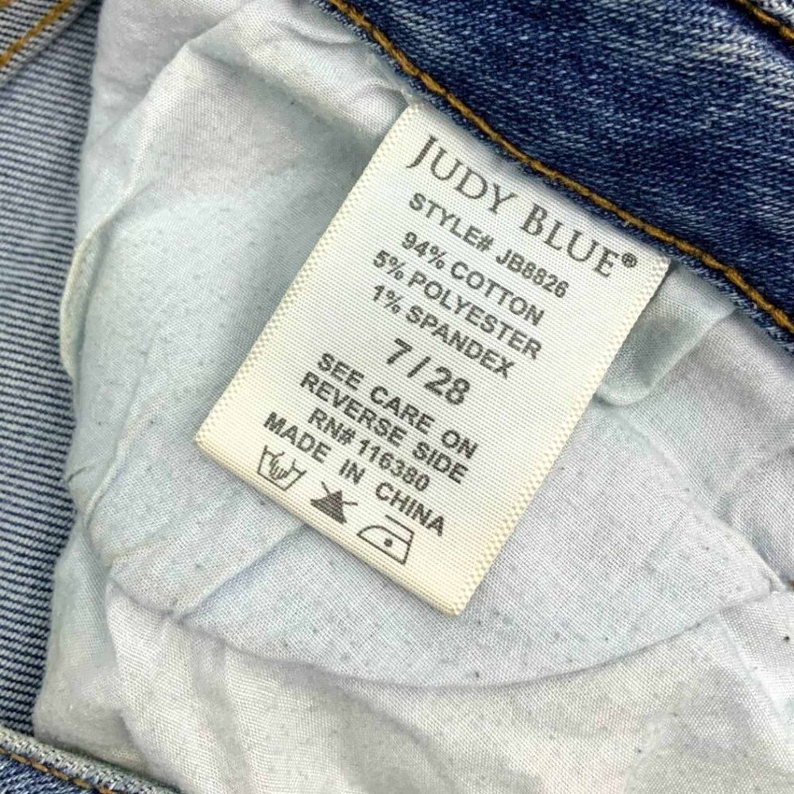 Judy Blue Judy Blue Distressed Crop Skinny Denim Jeans Size 28 Size 28" / US 6 / IT 42 - 4 Thumbnail