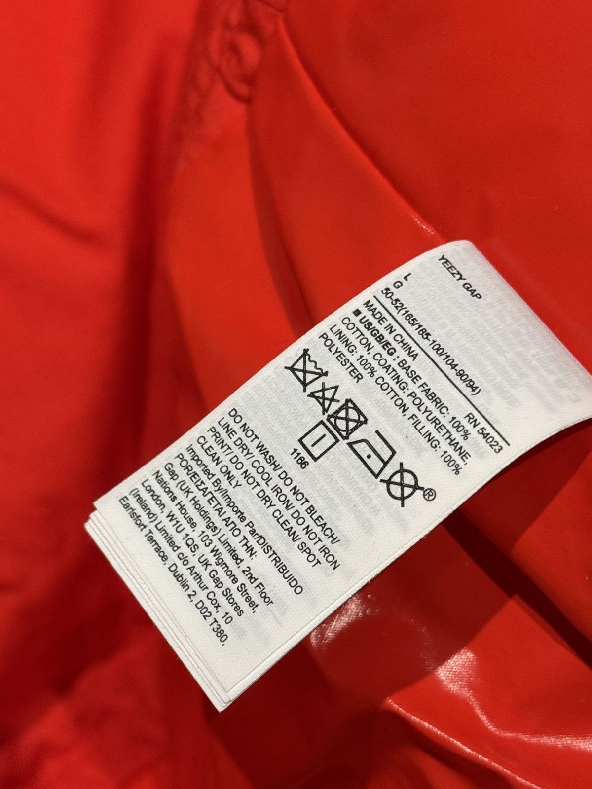 Yeezy FW21 YEEZUS TOUR ROUND JACKET RED Size US L / EU 52-54 / 3 - 5 Thumbnail