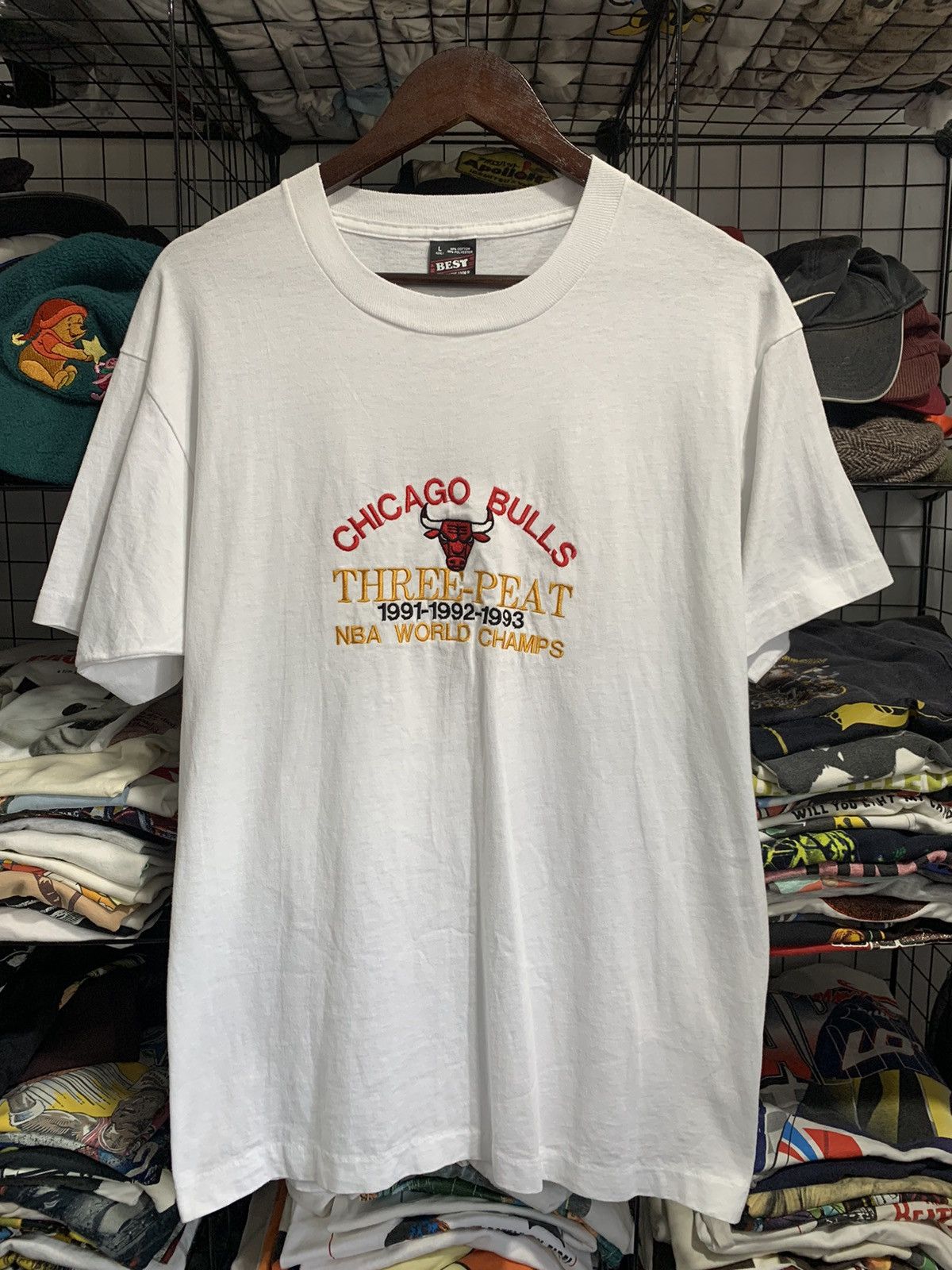 NBA × Vintage Vintage Chicago Bulls Tshirt Size US L / EU 52-54 / 3 - 1 Thumbnail
