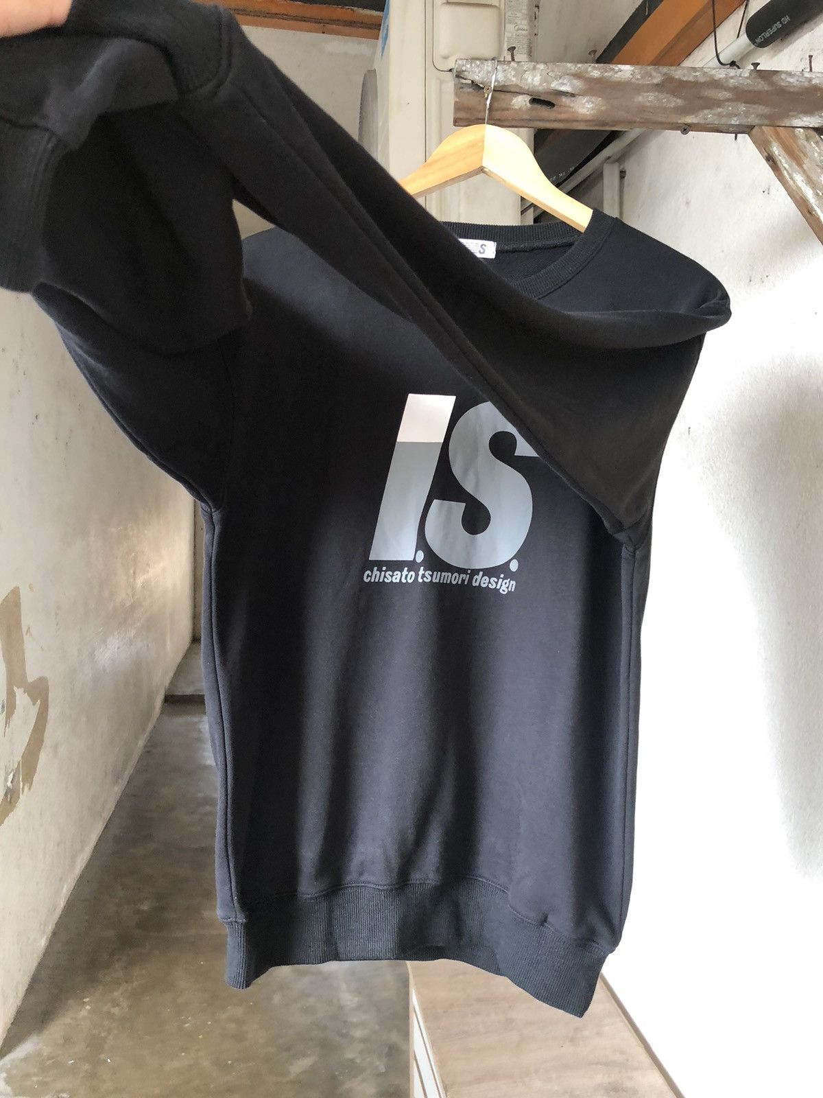 Issey Miyake Nice Piece❗️Issey Miyake Big Logo I.S Crewneck Sweatshirt Size US S / EU 44-46 / 1 - 11 Thumbnail