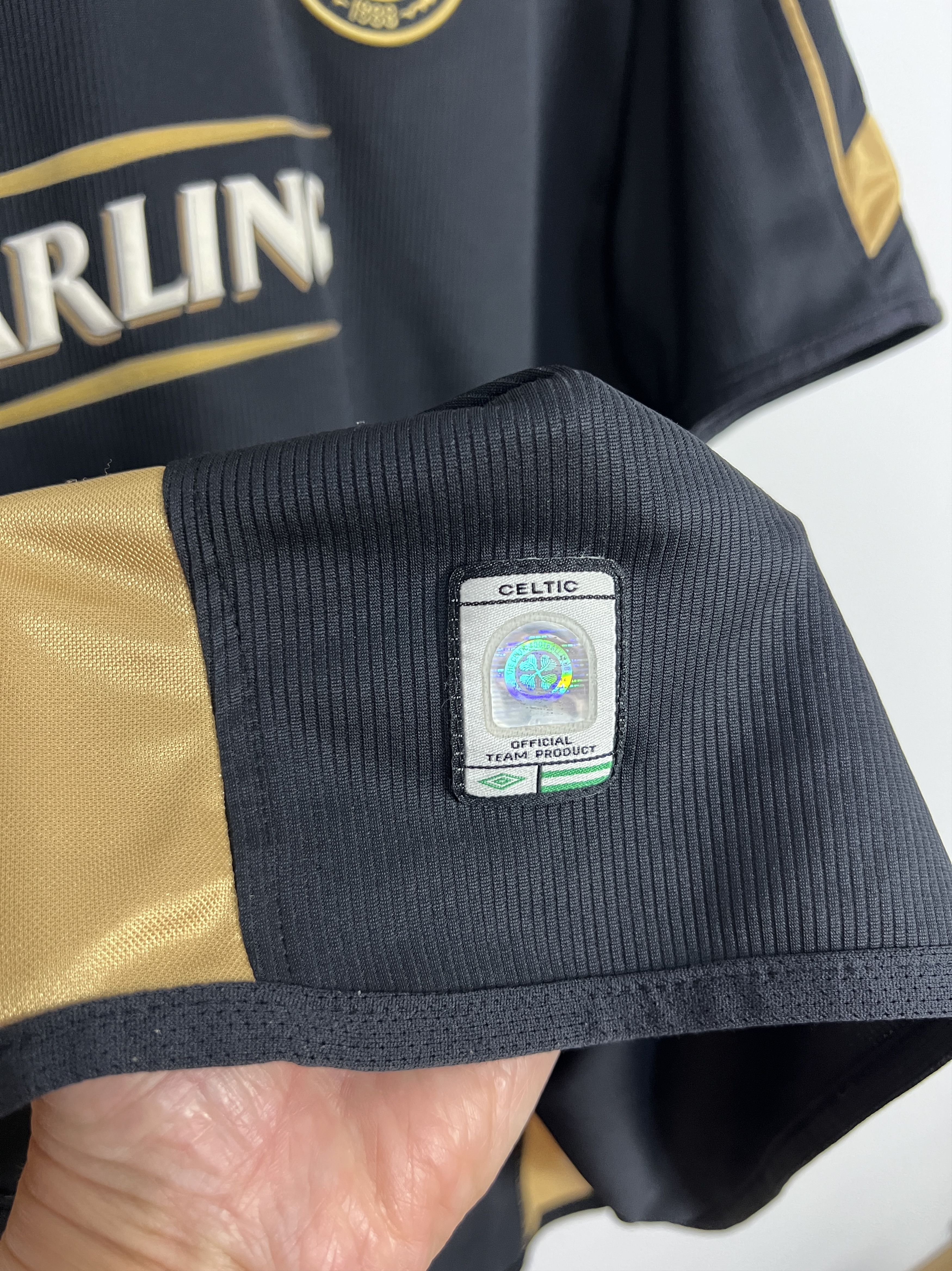 Umbro Celtic Away football shirt 2003 Soccer Umbro Jersey Mens Size US L / EU 52-54 / 3 - 5 Thumbnail