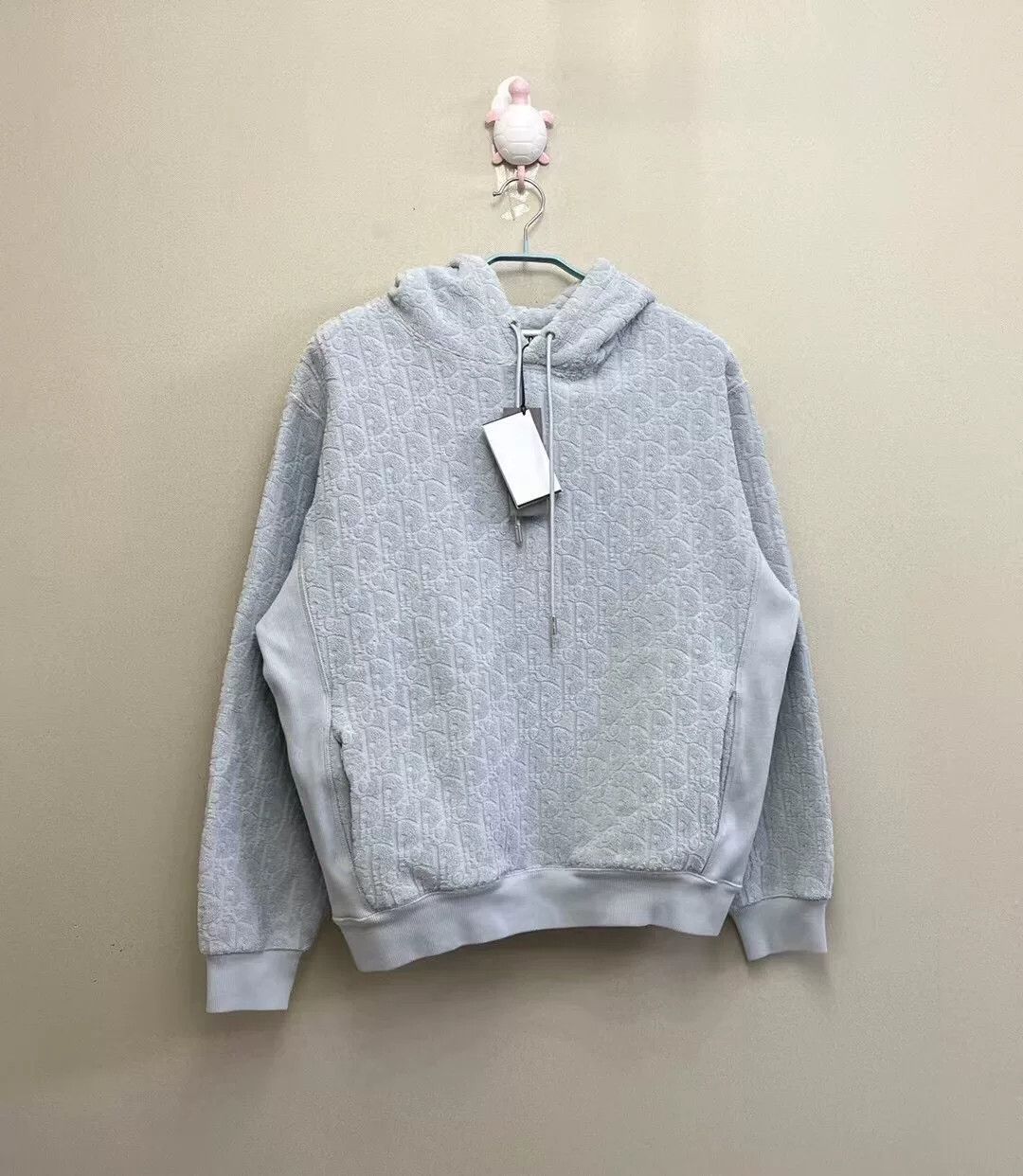 Dior grey logo hoodie with towel texture Size US L / EU 52-54 / 3 - 1 Thumbnail