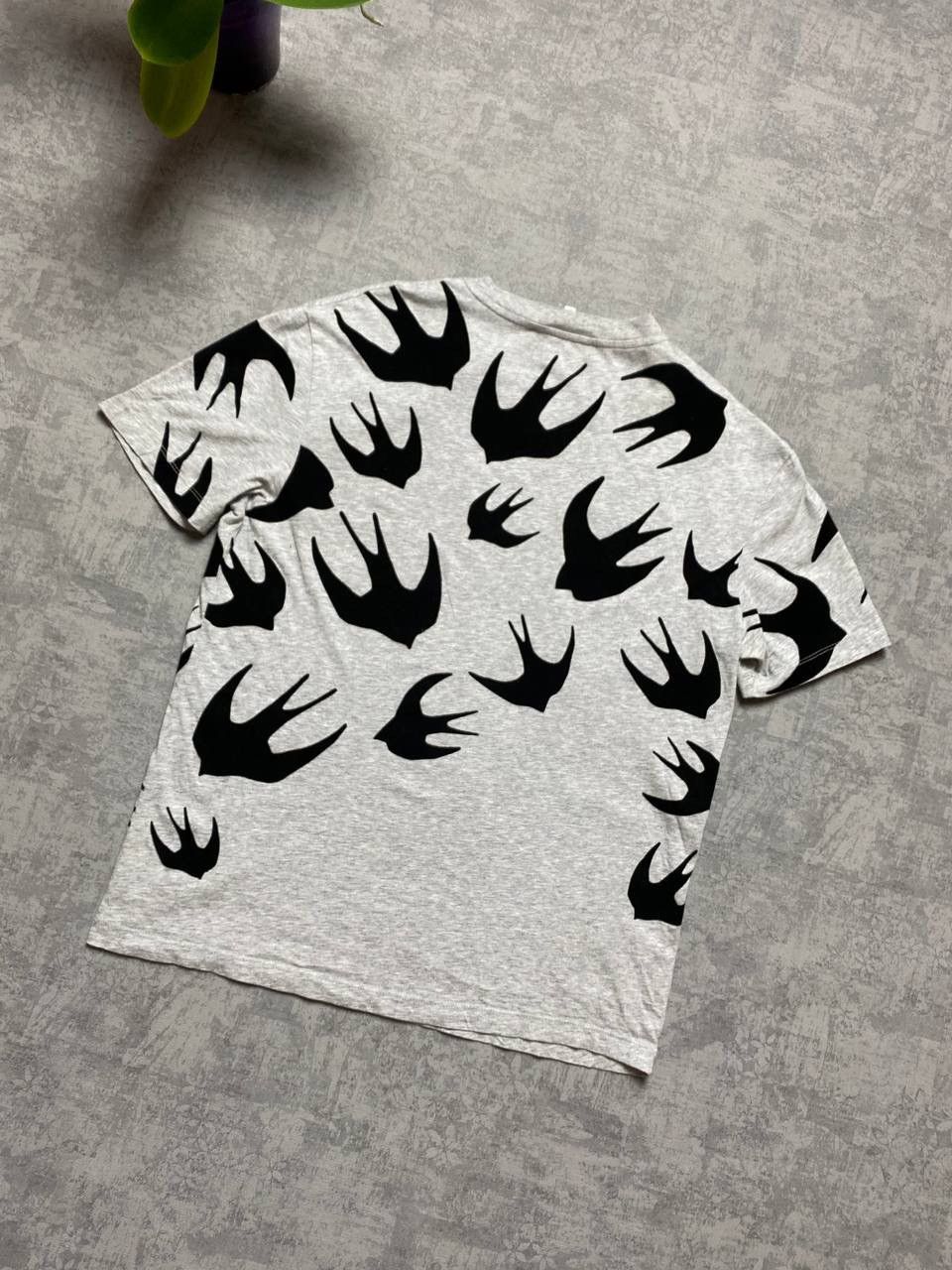 Alexander McQueen McQ Swallow print T-shirt Size US S / EU 44-46 / 1 - 11 Thumbnail