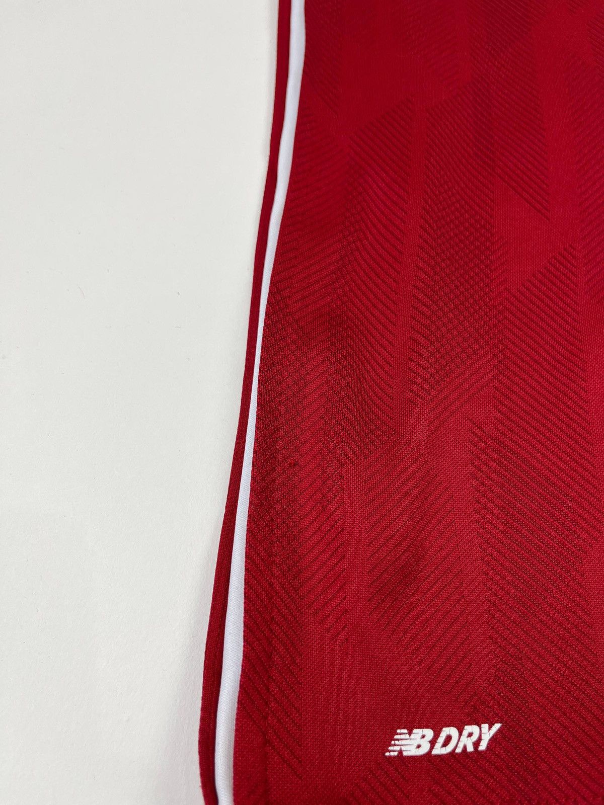 New Balance Liverpool FC Home Jersey 2018-19 Premier League Jersey Size US XL / EU 56 / 4 - 10 Thumbnail