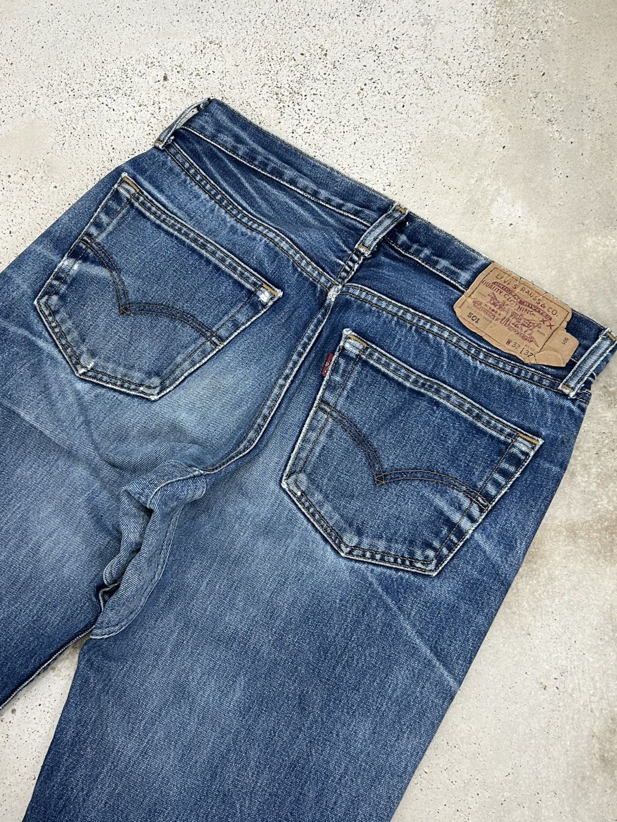 Levi's Vintage Levis 501 Baggy Jeans Extend Rise Button Fly Size US 31 - 9 Thumbnail