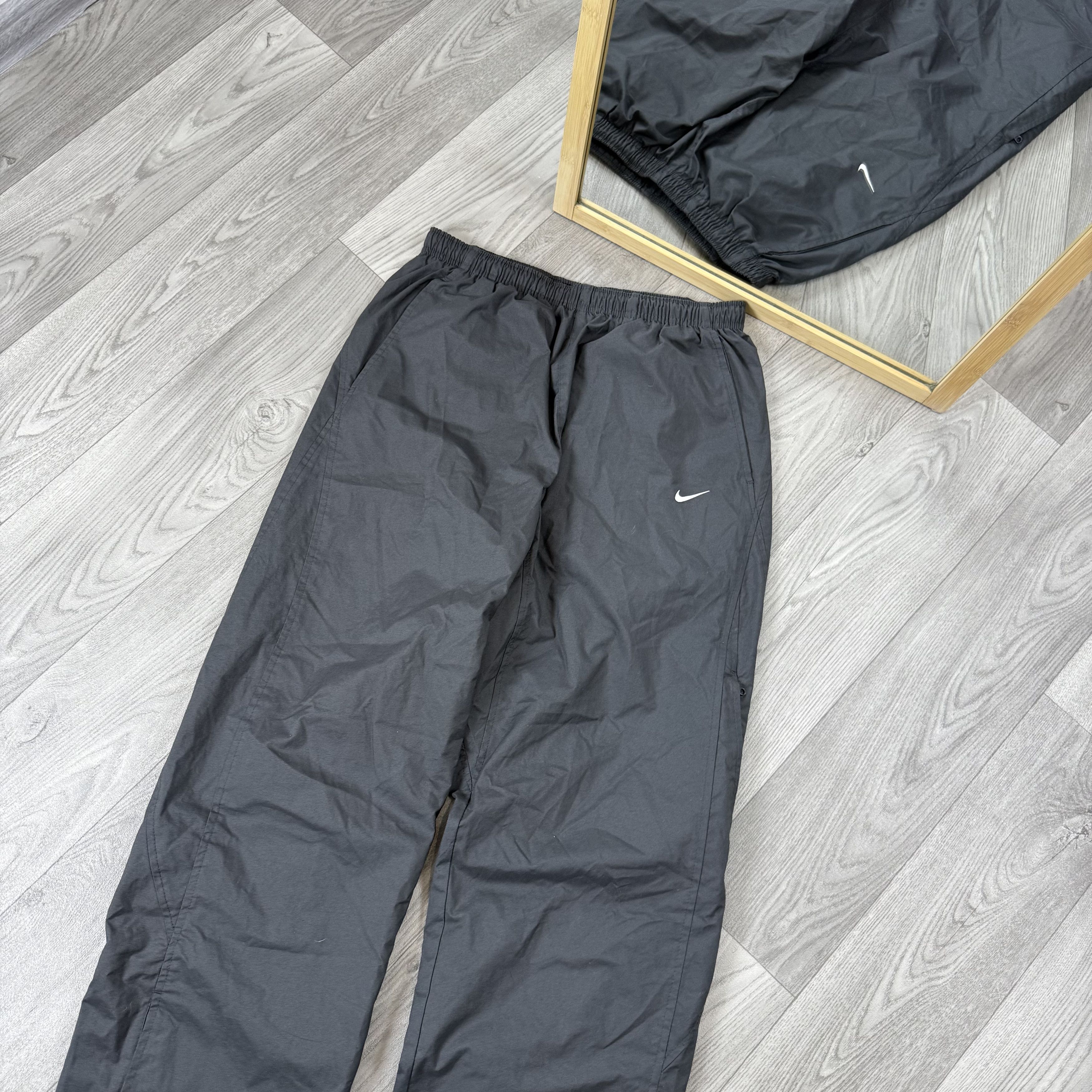 Nike Vintage Nike 90s Gorpcore Nylon Track Pants Size US 32 / EU 48 - 2 Thumbnail