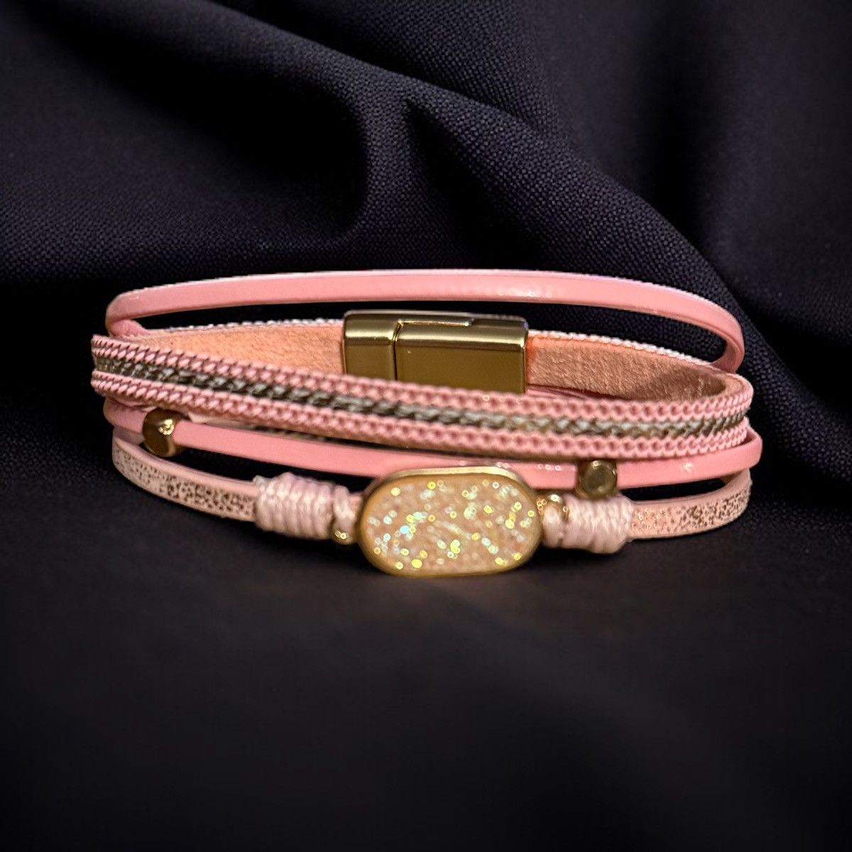 Other Multi strand pink leather iridescent druzy bracelet Size ONE SIZE - 1 Thumbnail