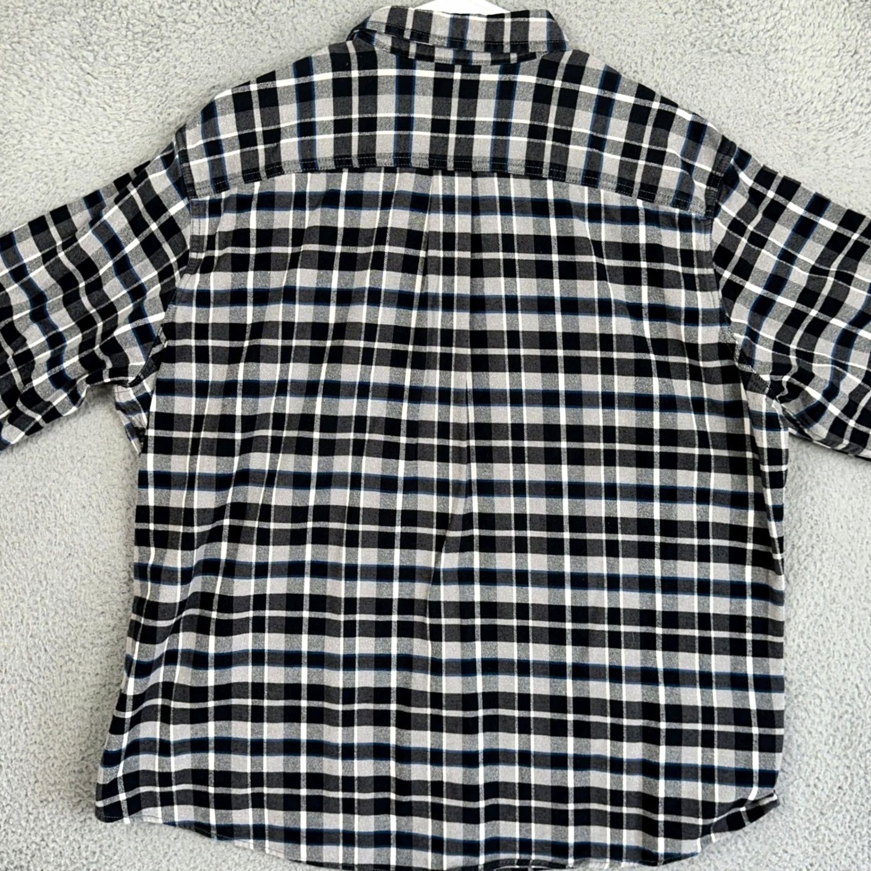 Eddie Bauer Eddie Bauer Shirt Mens 2XL Black Grey Classic Fit Flannel Plaid Button Down EUC Size US XXL / EU 58 / 5 - 3 Thumbnail