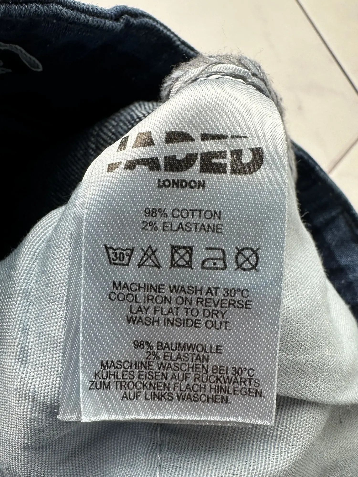 Jaded London Jaded London Printed Flare Jeans (B363) Size 24" / US 00 / IT 34 - 9 Thumbnail