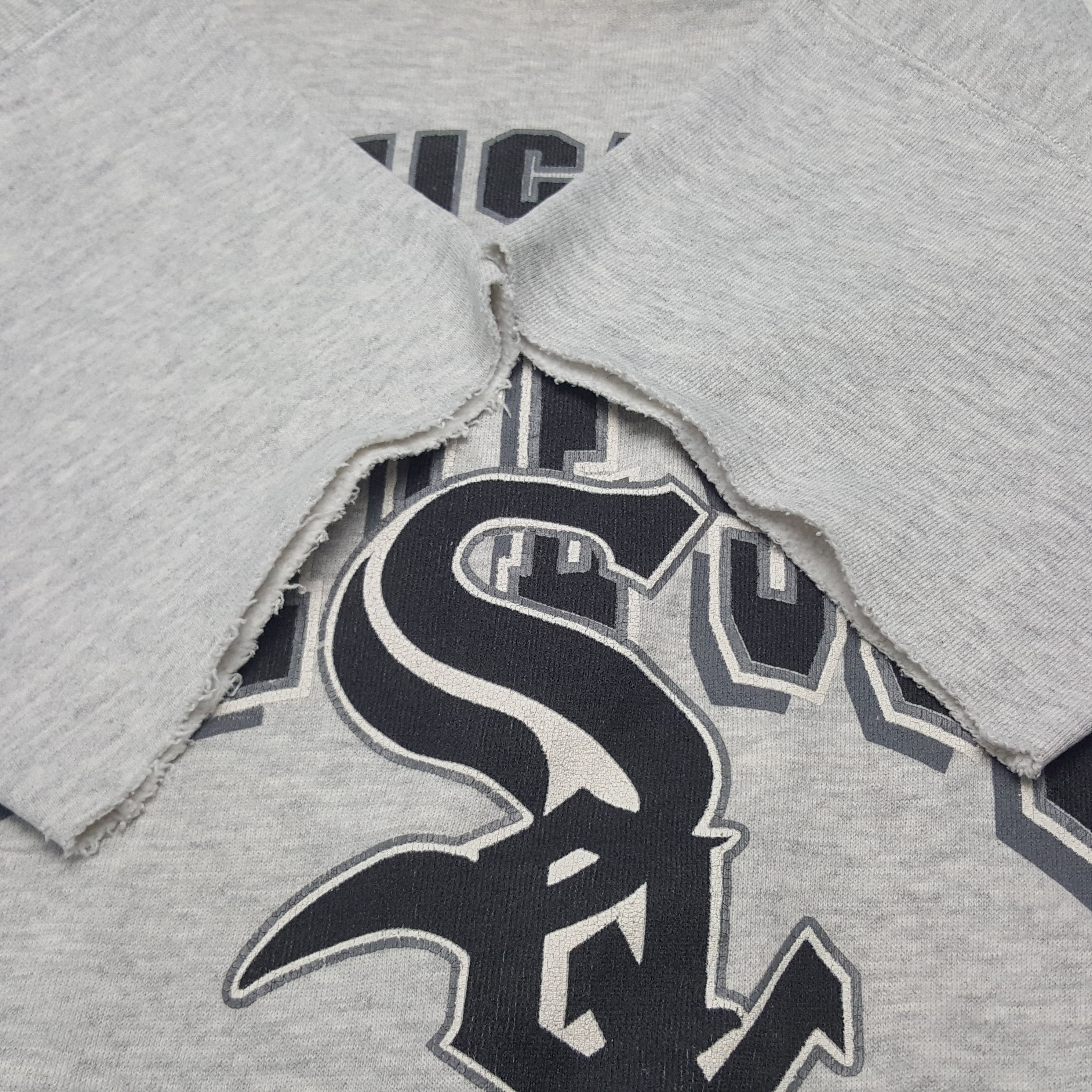 Vintage Vintage Chigago White Sox Sox Sweatshirt Size US M / EU 48-50 / 2 - 6 Thumbnail
