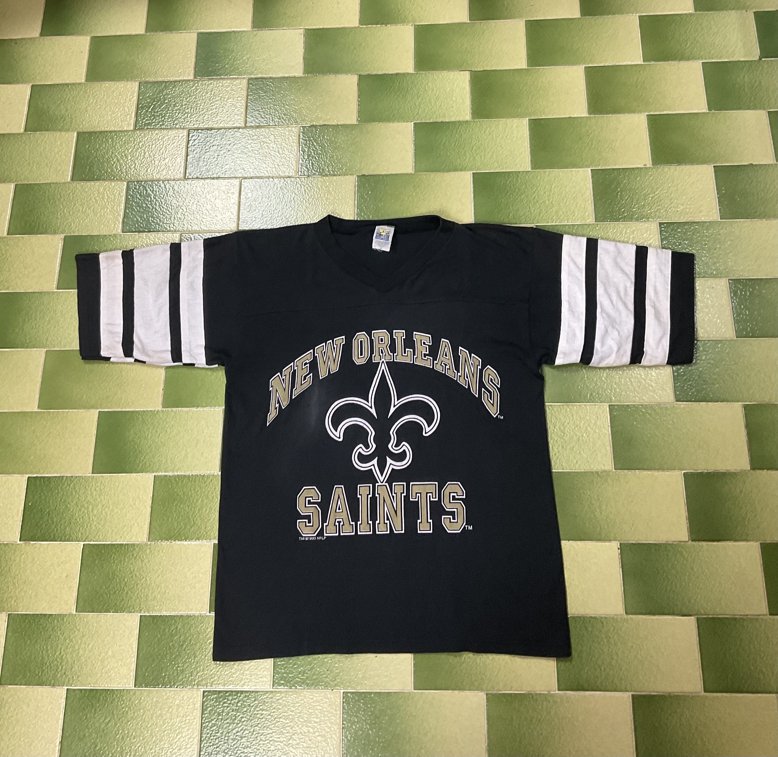 NFL Vintage 1993 New Orleans Saints V-Neck 3/4 Sleeve T-Shirt Size US M / EU 48-50 / 2 - 1 Thumbnail