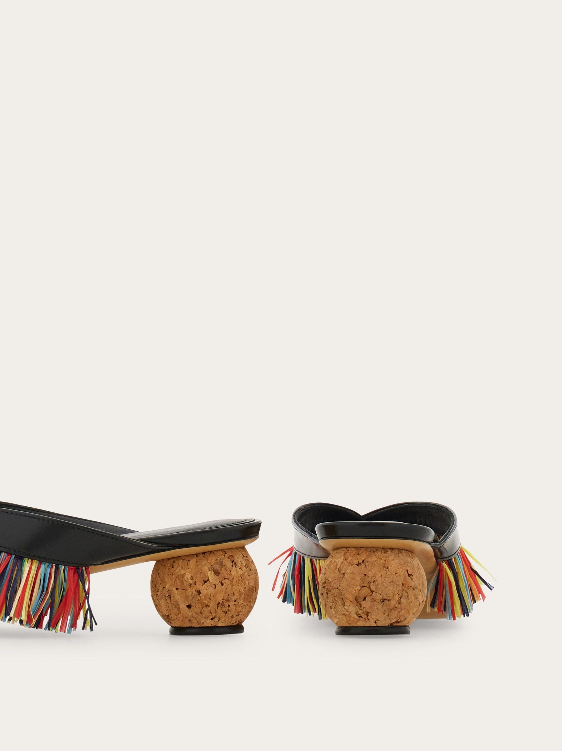 Salvatore Ferragamo o1s1rm0526 Fer Fringed Sandals in Black Size US 11 / IT 41 - 2 Thumbnail