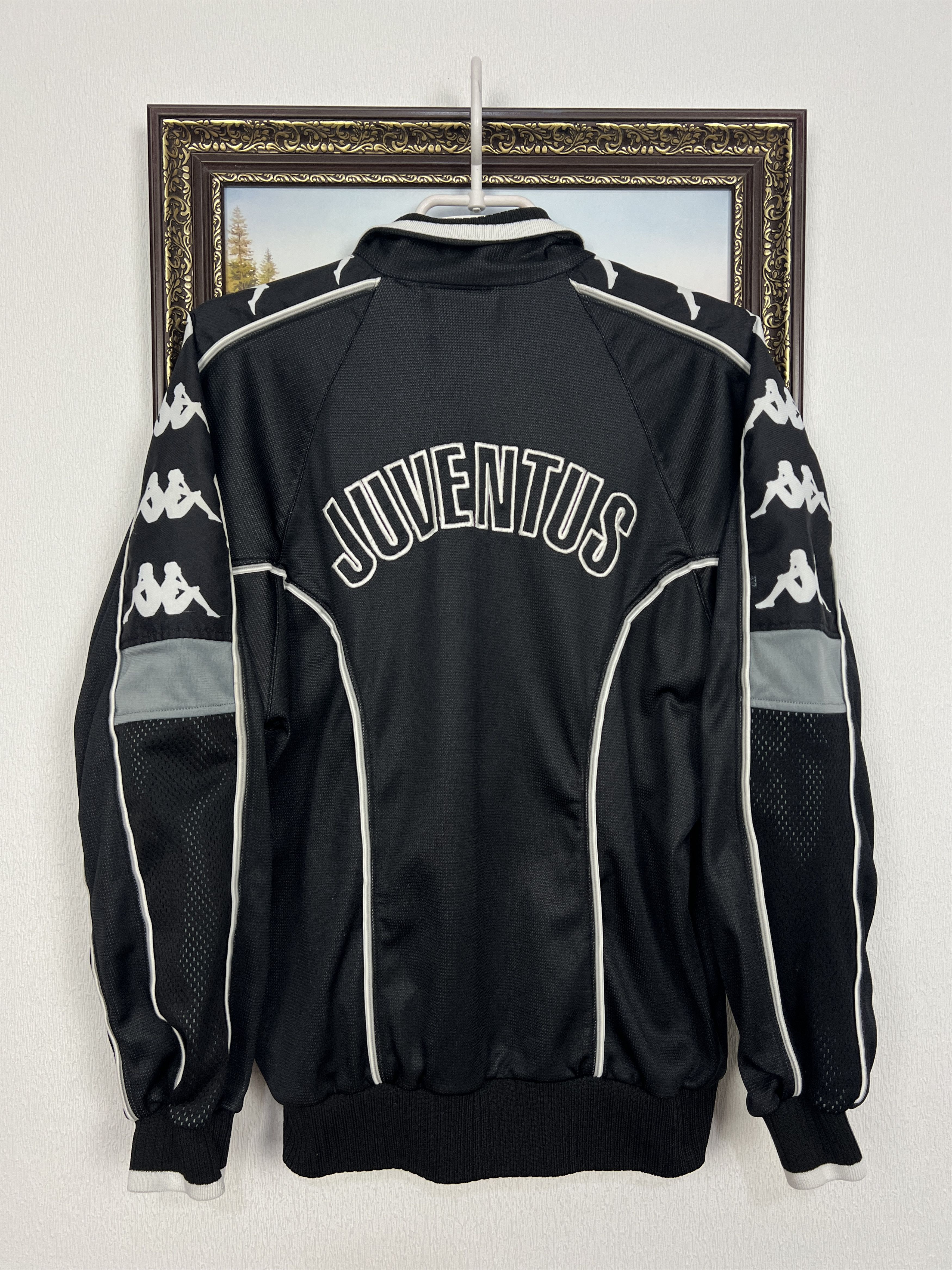 Kappa Vintage Juventus Football Jacket Soccer Track Top Maglia Size US S / EU 44-46 / 1 - 12 Thumbnail
