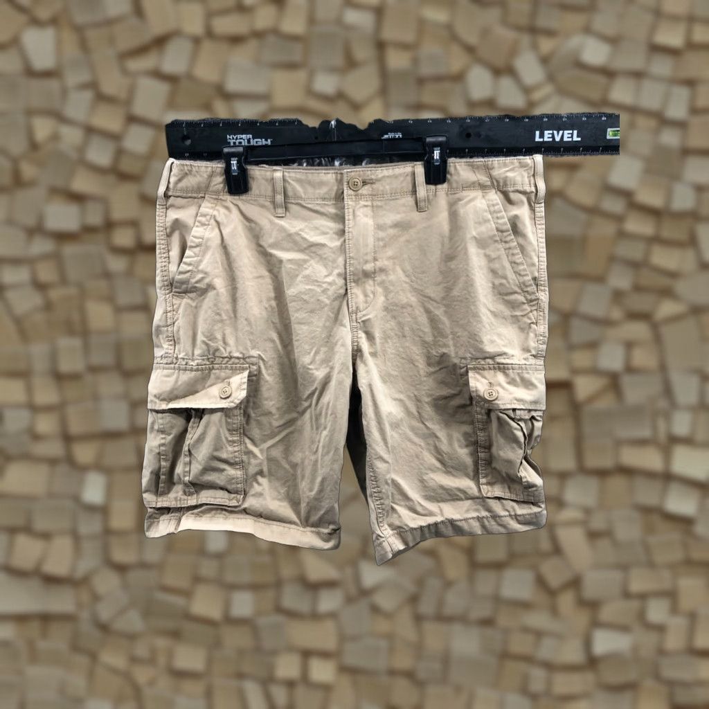 Vintage Sonoma Cargo Shorts Mens 38 Mid Rise Beig e Cargo Shorts Beige Medium Wash 5-Pocket Design Regular Fit Kn it Blend Cotton Size US 38 / EU 54 - 1 Thumbnail