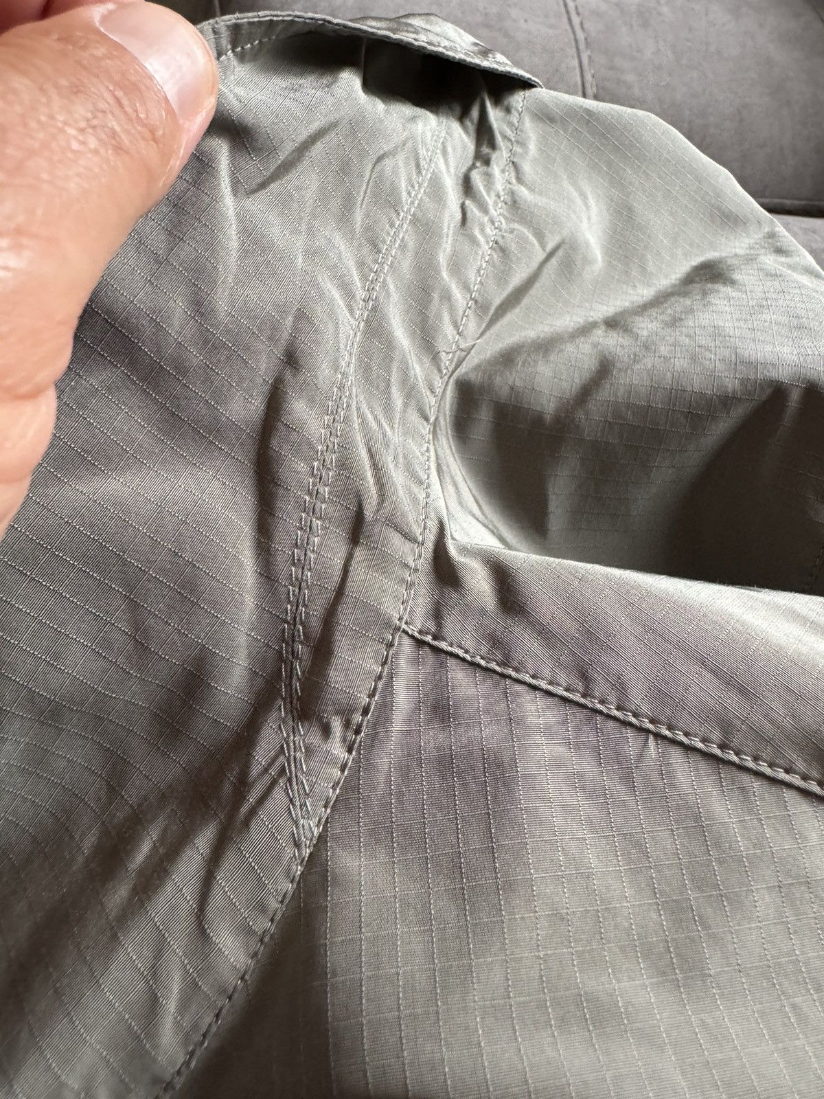 Dior DIOR technical shirt SIZES SHOWN IN PHOTOS BY TAPE MEASURE Size US S / EU 44-46 / 1 - 22 Thumbnail