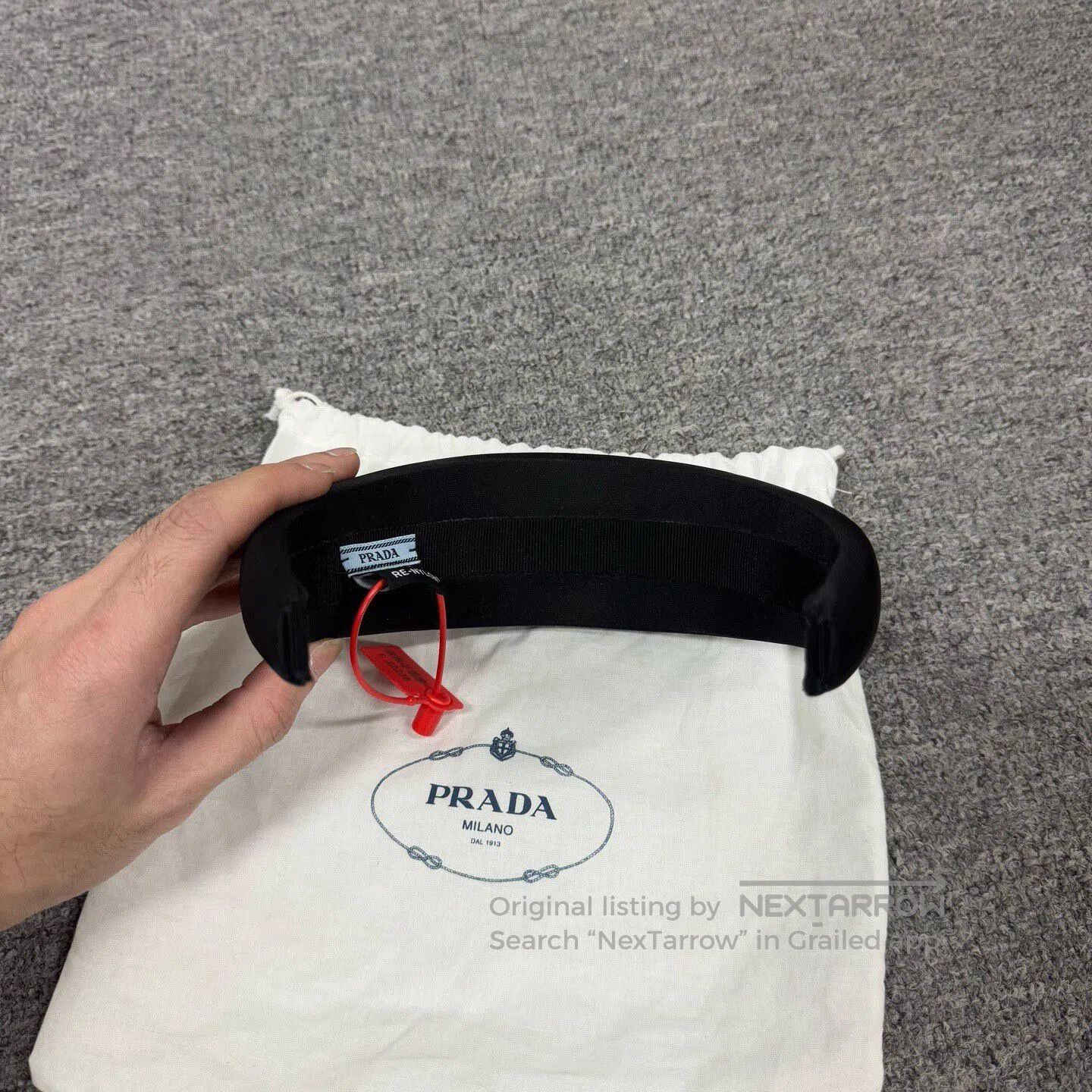 Prada Prada Delta-shaped mark; regenerated nylon hairband| Size ONE SIZE - 4 Thumbnail