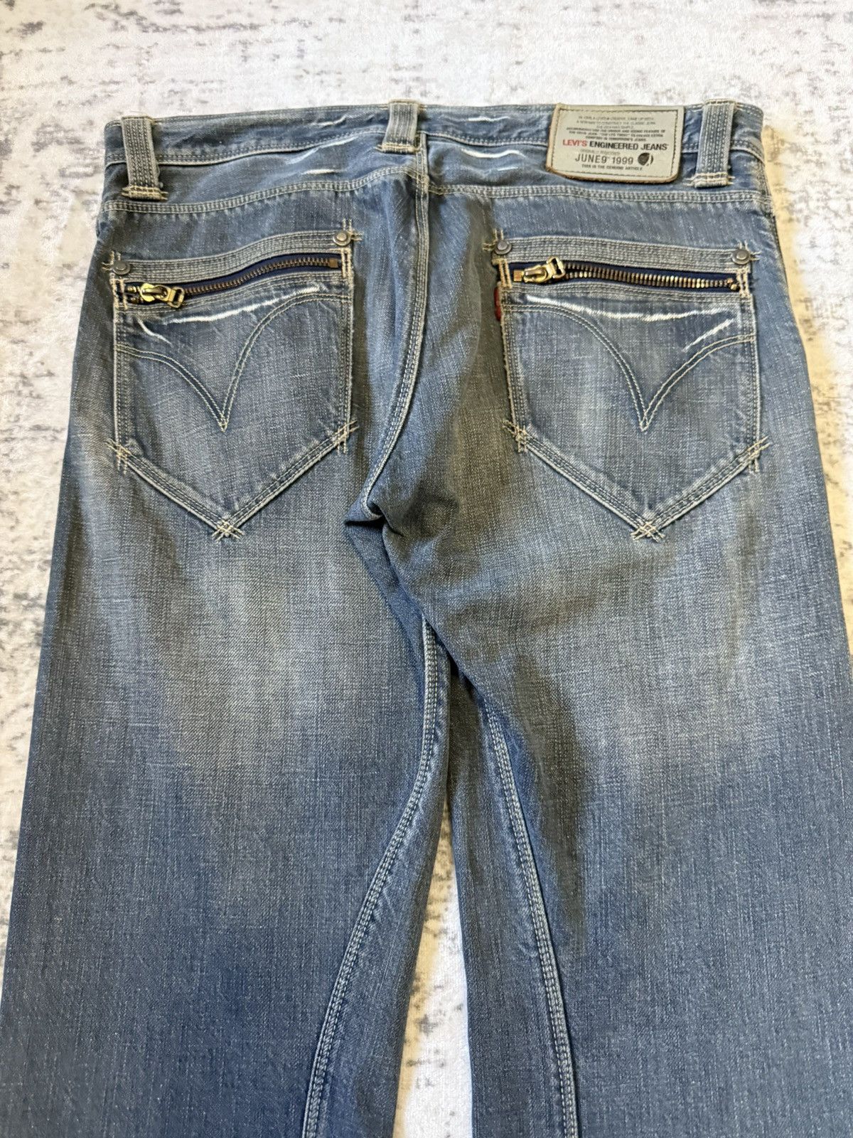 Levi's 90s Levis Engineered Jeans Whiskers Twist Leg Size US 30 / EU 46 - 9 Thumbnail