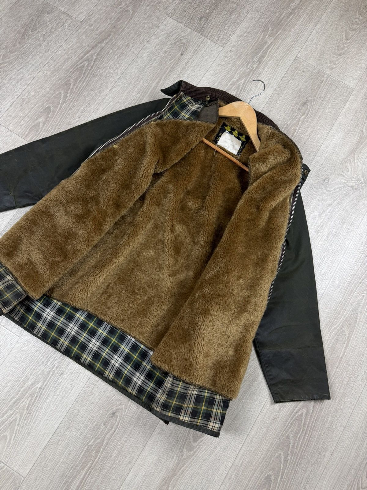 Barbour Vintage Barbour Beaufort A150 Waxed Jacket Corduroy Collar Size US S / EU 44-46 / 1 - 9 Thumbnail