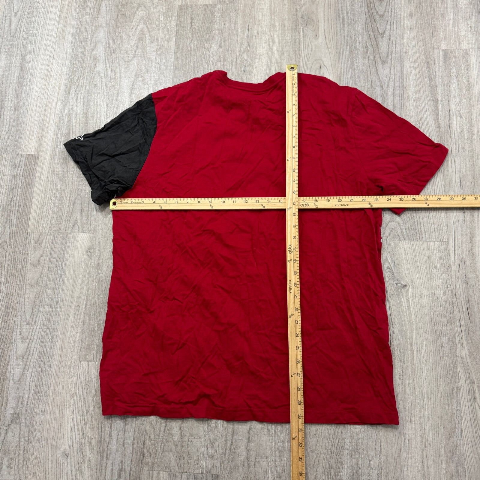 Starter Starter Tampa Bay Buccaneers Shirt Mens 2XL Red All Over Size US XXL / EU 58 / 5 - 7 Thumbnail