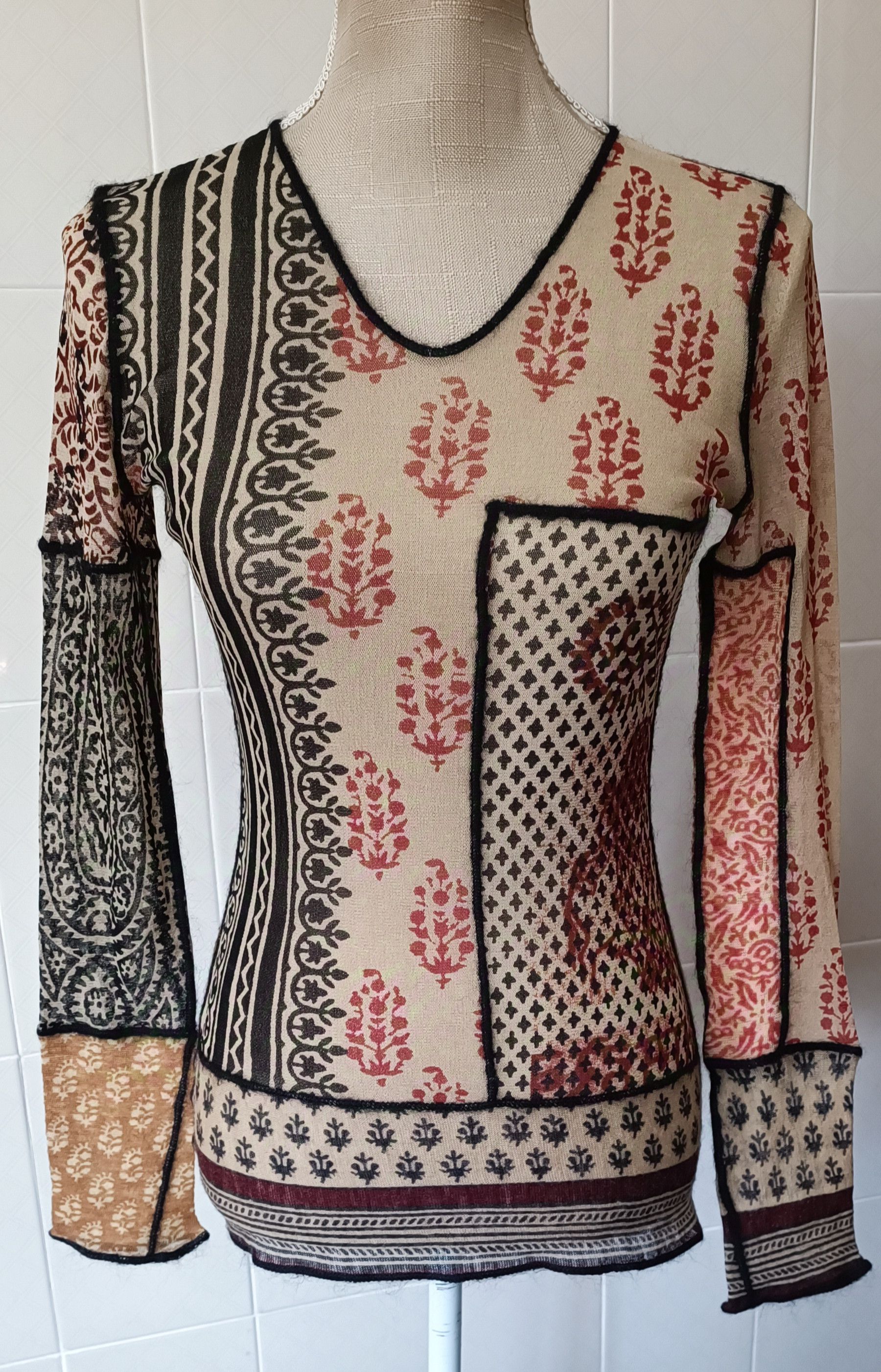 Jean Paul Gaultier FW2000/01- Bi-material top - tribal and floral - Patchwork Size S / US 4 / IT 40 - 1 Thumbnail