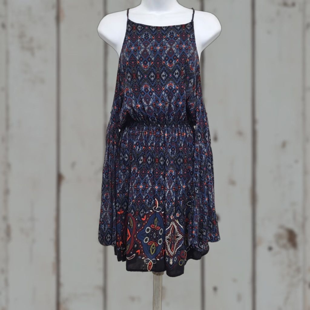 Abercrombie & Fitch Abercrombie & Fitch Dress Medium Blue Paisley Cold Shoulder Long Sleeve Dress Size M / US 6-8 / IT 42-44 - 1 Thumbnail