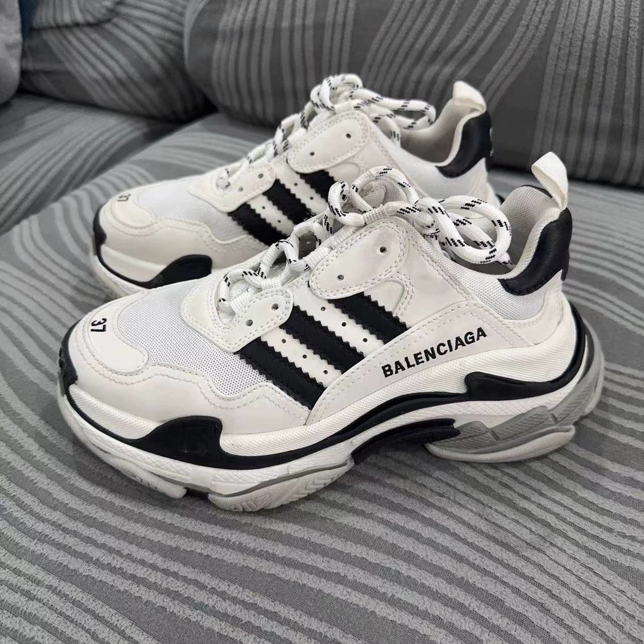 Balenciaga Balenciaga x Adidas Triple S EU 37 Worn Once Size US 6.5 / IT 36.5 - 1 Thumbnail