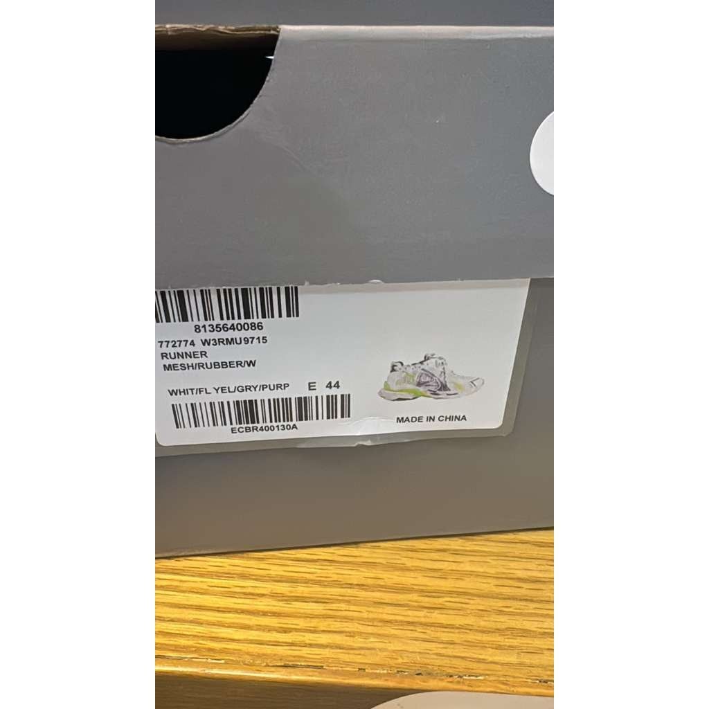 Balenciaga o1rshd1 Mesh Runner Sneaker in White / Fluo Yellow / Grey Size US 11 / EU 44 - 21 Thumbnail