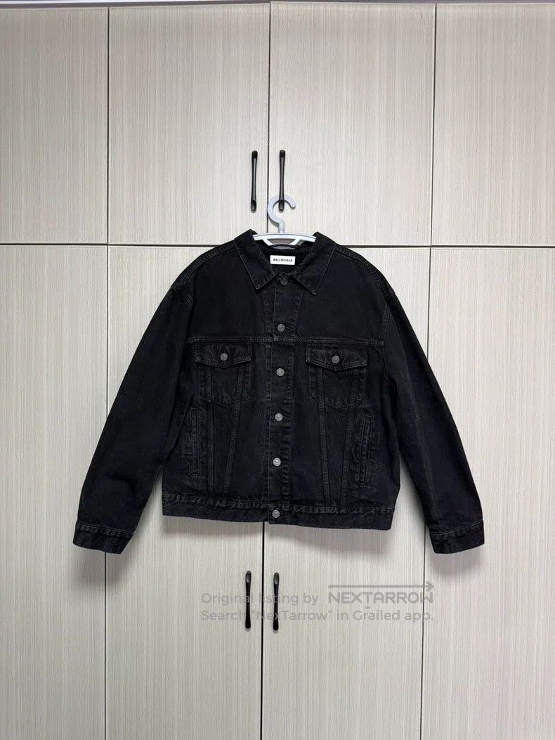 Balenciaga Balenciaga Crystal embellished denim jacket Size XXS / US 00 / IT 34 - 1 Thumbnail