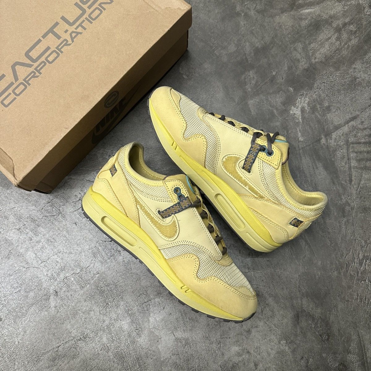 Nike × Travis Scott Nike Air Max 1 x Travis Scott ‘Gold’ DO9392-700 Size US 9.5 / EU 42-43 - 5 Thumbnail
