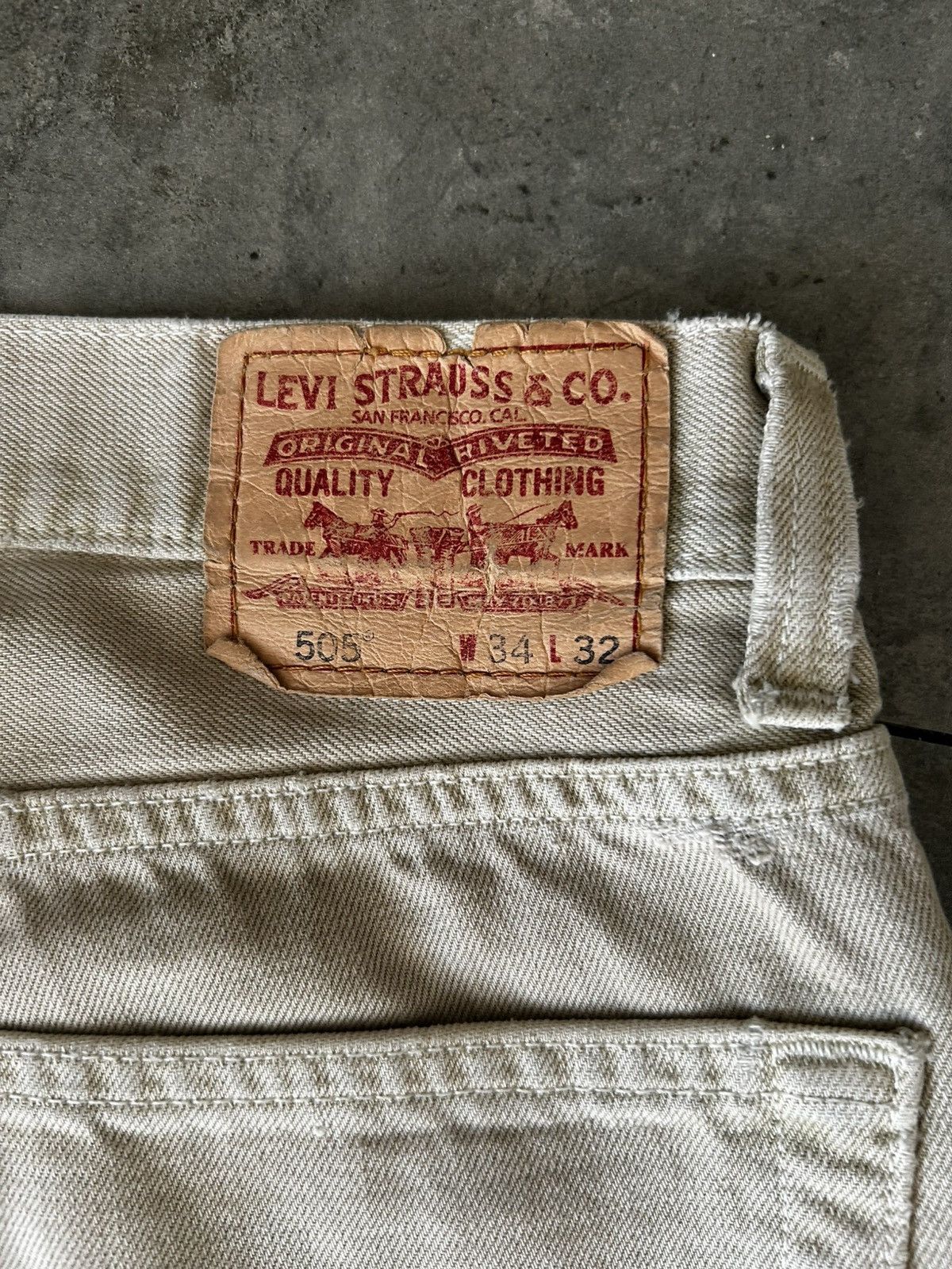Levi's × Vintage Vintage Levi’s 505s Size US 34 / EU 50 - 5 Thumbnail