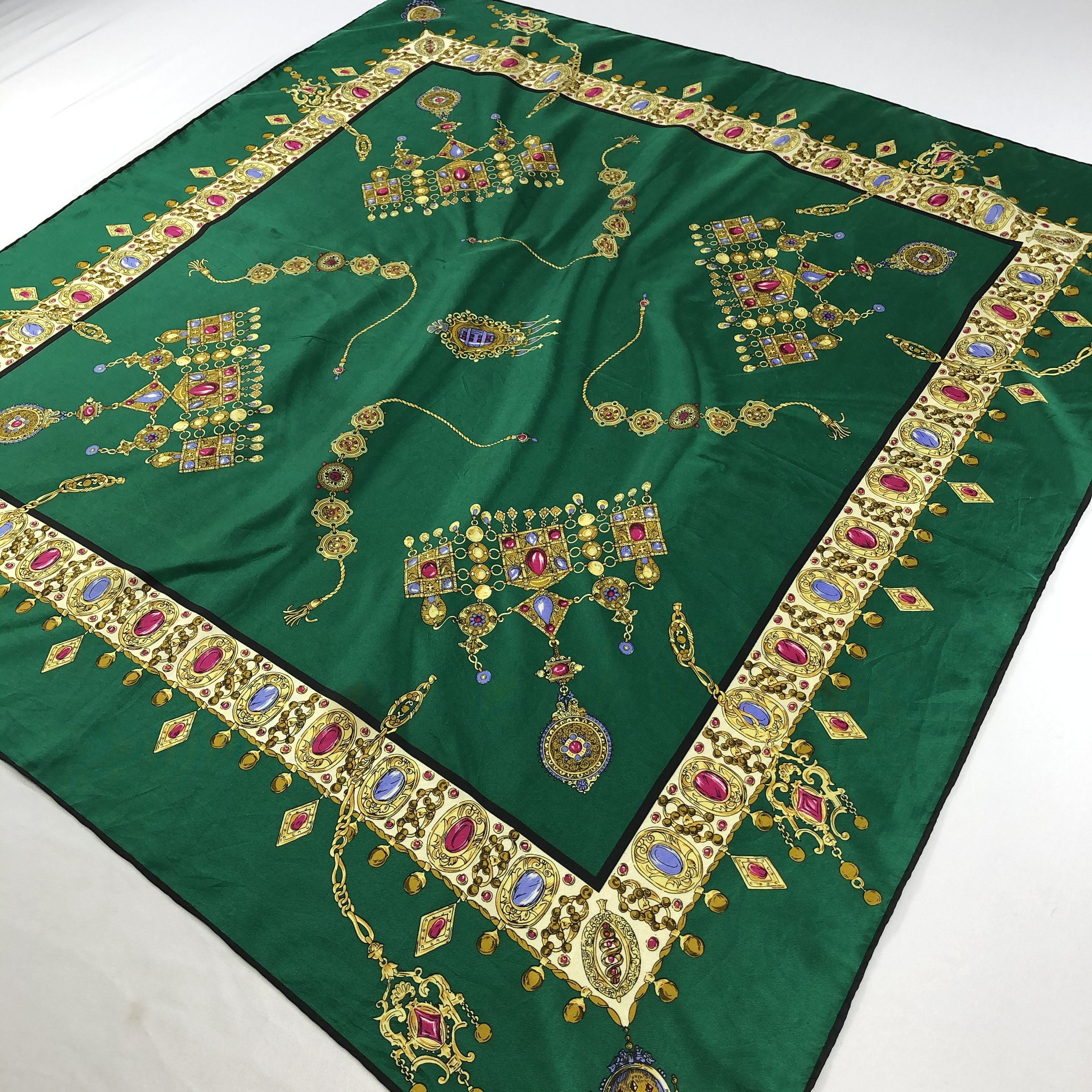 Vintage Vintage Luxury Jewelry Design Silk Scarf M329 Size ONE SIZE - 3 Thumbnail
