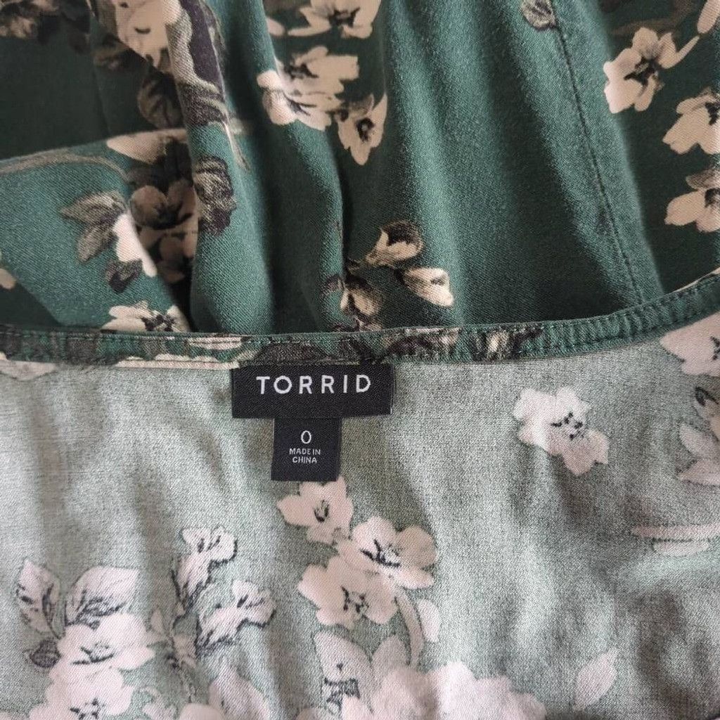 Torrid Torrid Women's Fit And Flare Stretch Challis Button Up Top Size XS / US 0-2 / IT 36-38 - 5 Thumbnail