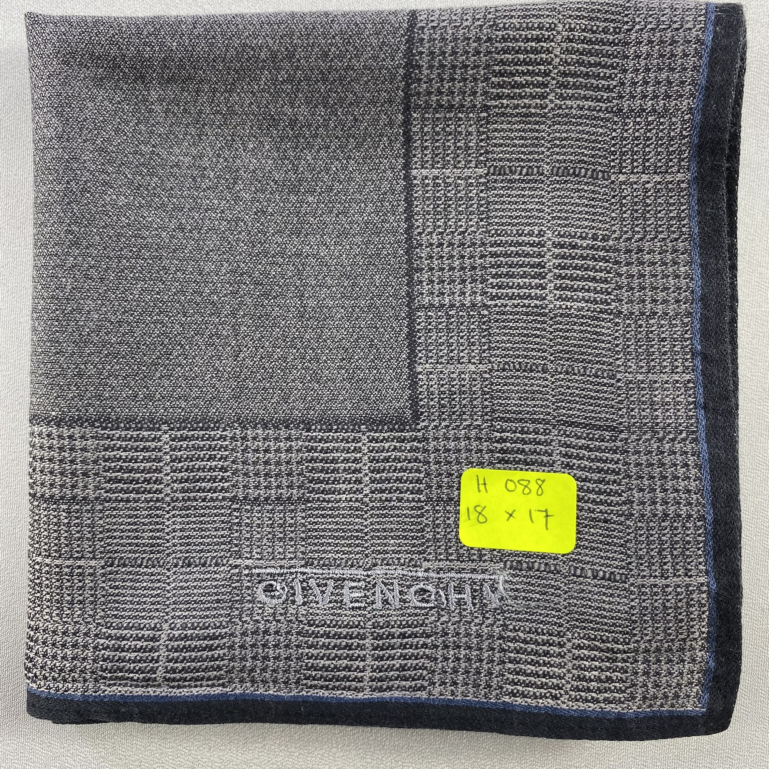 Vintage Givenchy Bandana/ Handkerchief / Neckerchief Size ONE SIZE - 5 Thumbnail